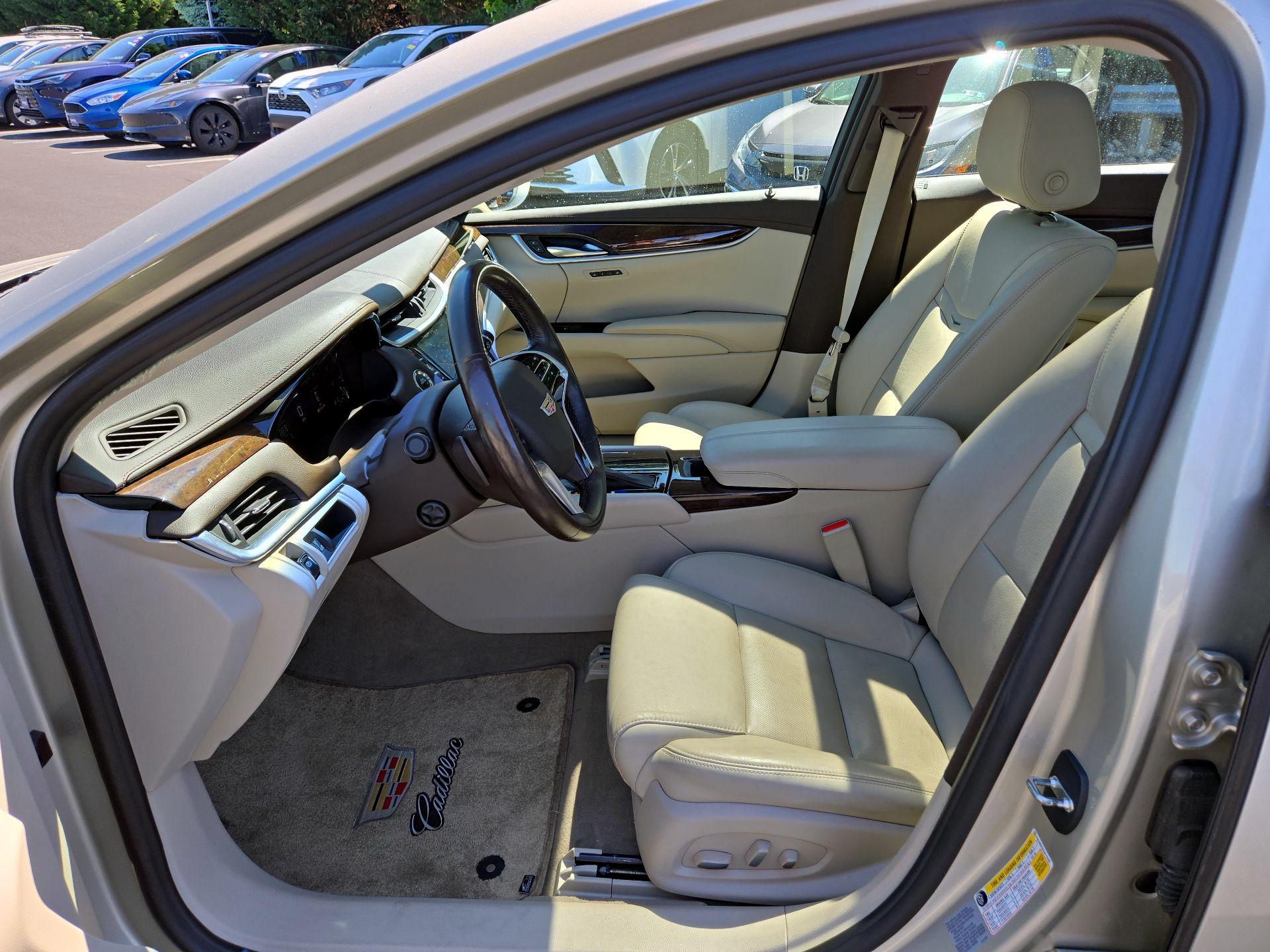 Thumbnail: 2016 Cadillac XTS - 9