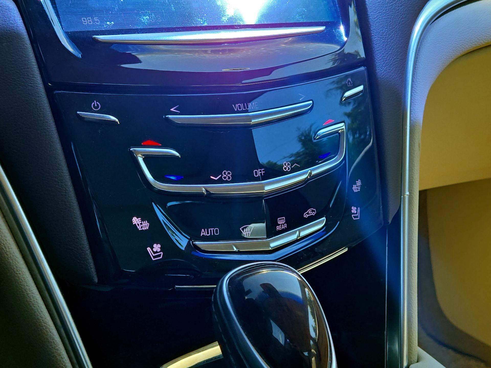 Thumbnail: 2016 Cadillac XTS - 15