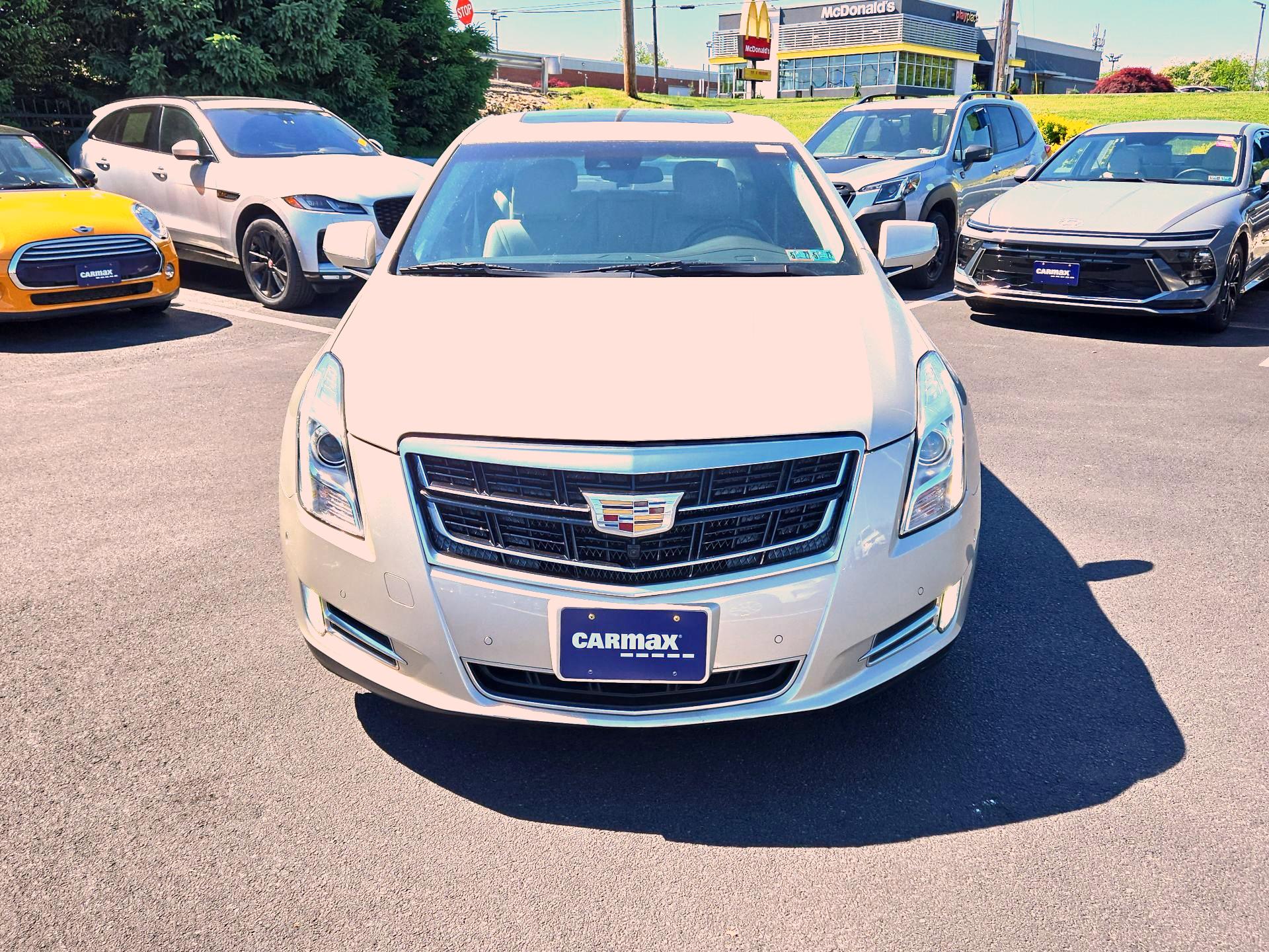 Thumbnail: 2016 Cadillac XTS - 2