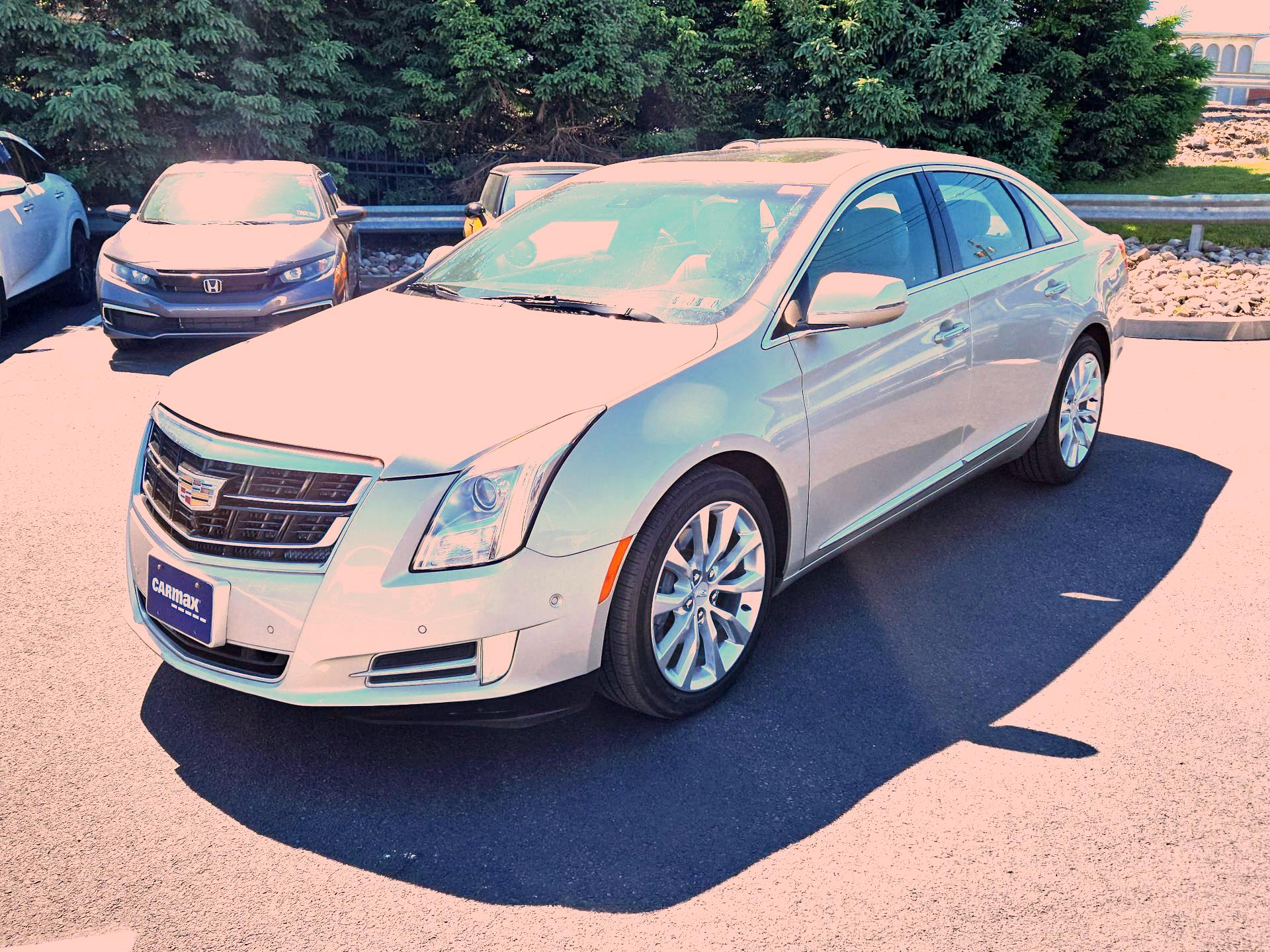 Thumbnail: 2016 Cadillac XTS - 3