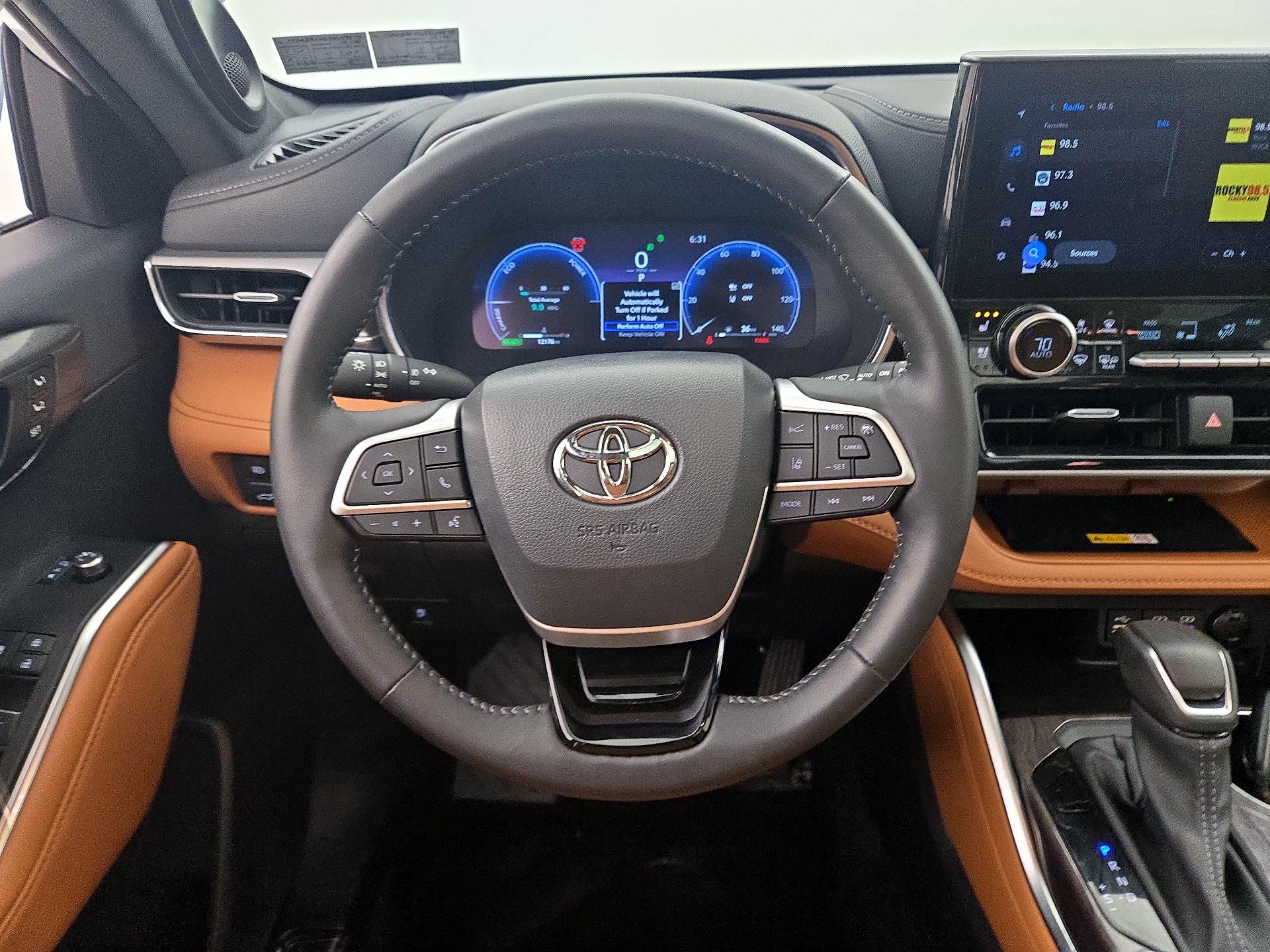 Thumbnail: 2025 Toyota Highlander - 10