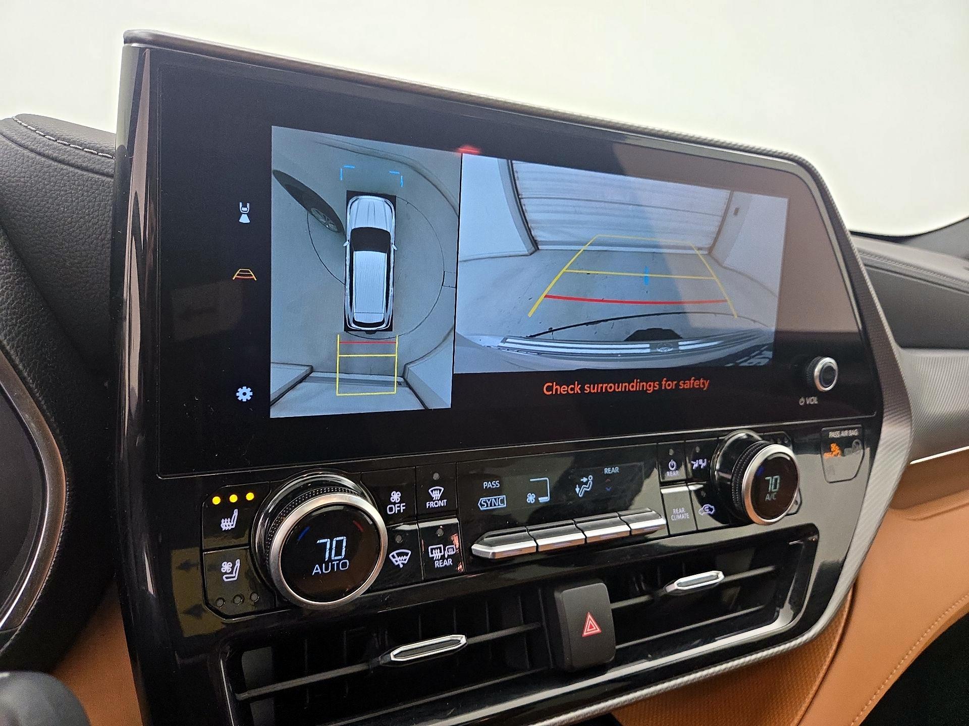 Thumbnail: 2025 Toyota Highlander - 14