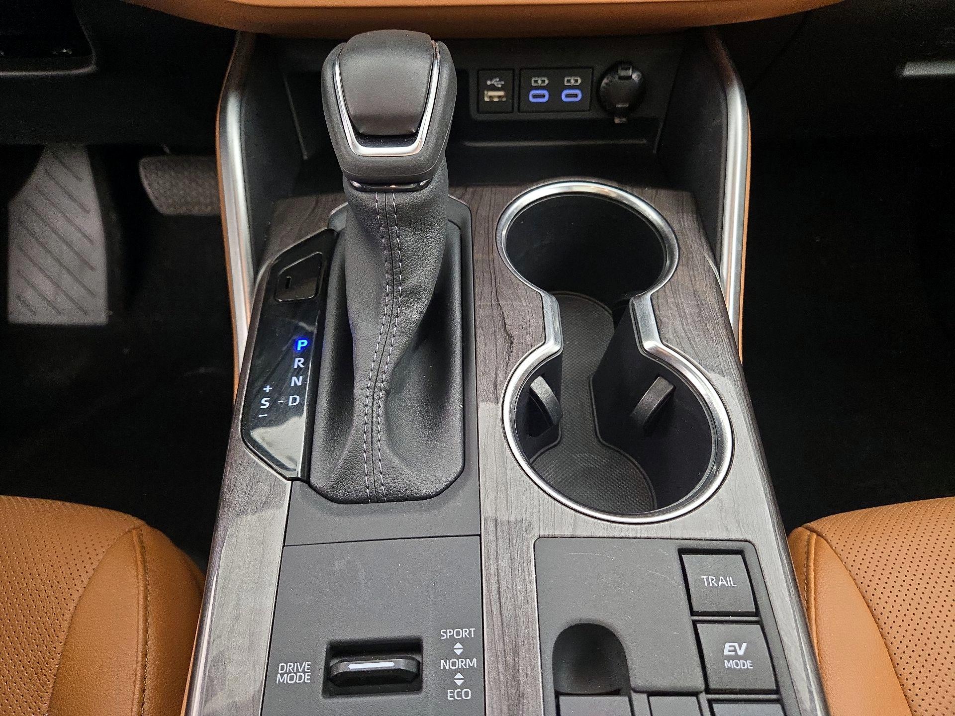 Thumbnail: 2025 Toyota Highlander - 17