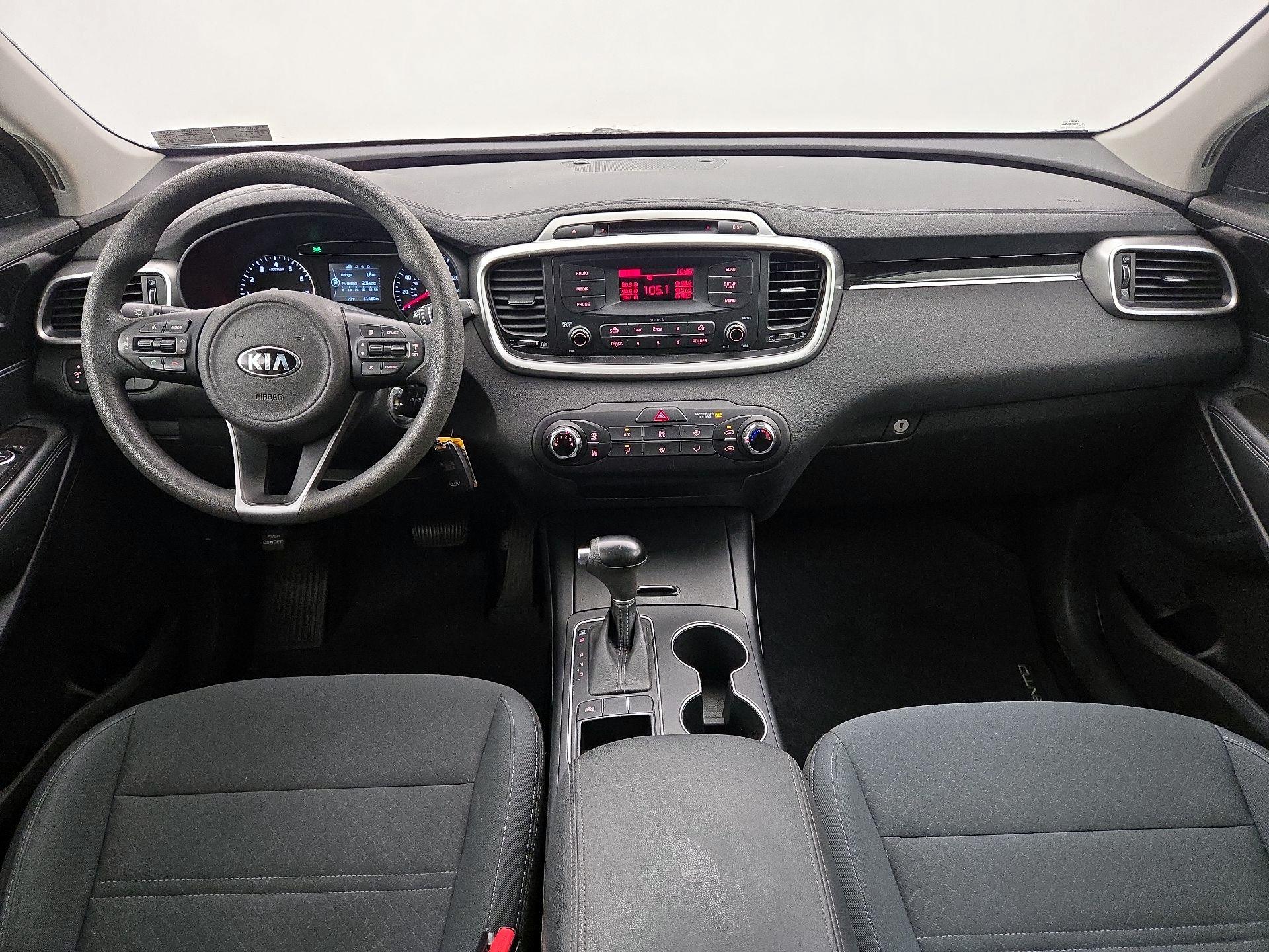 Thumbnail: 2016 Kia Sorento - 9