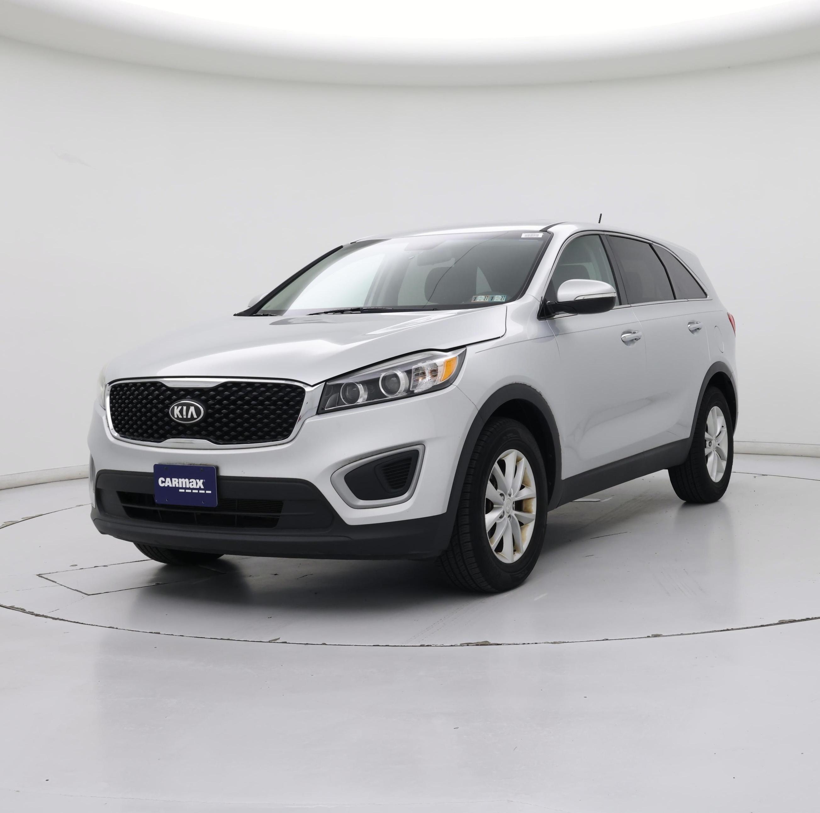 Thumbnail: 2016 Kia Sorento - 4