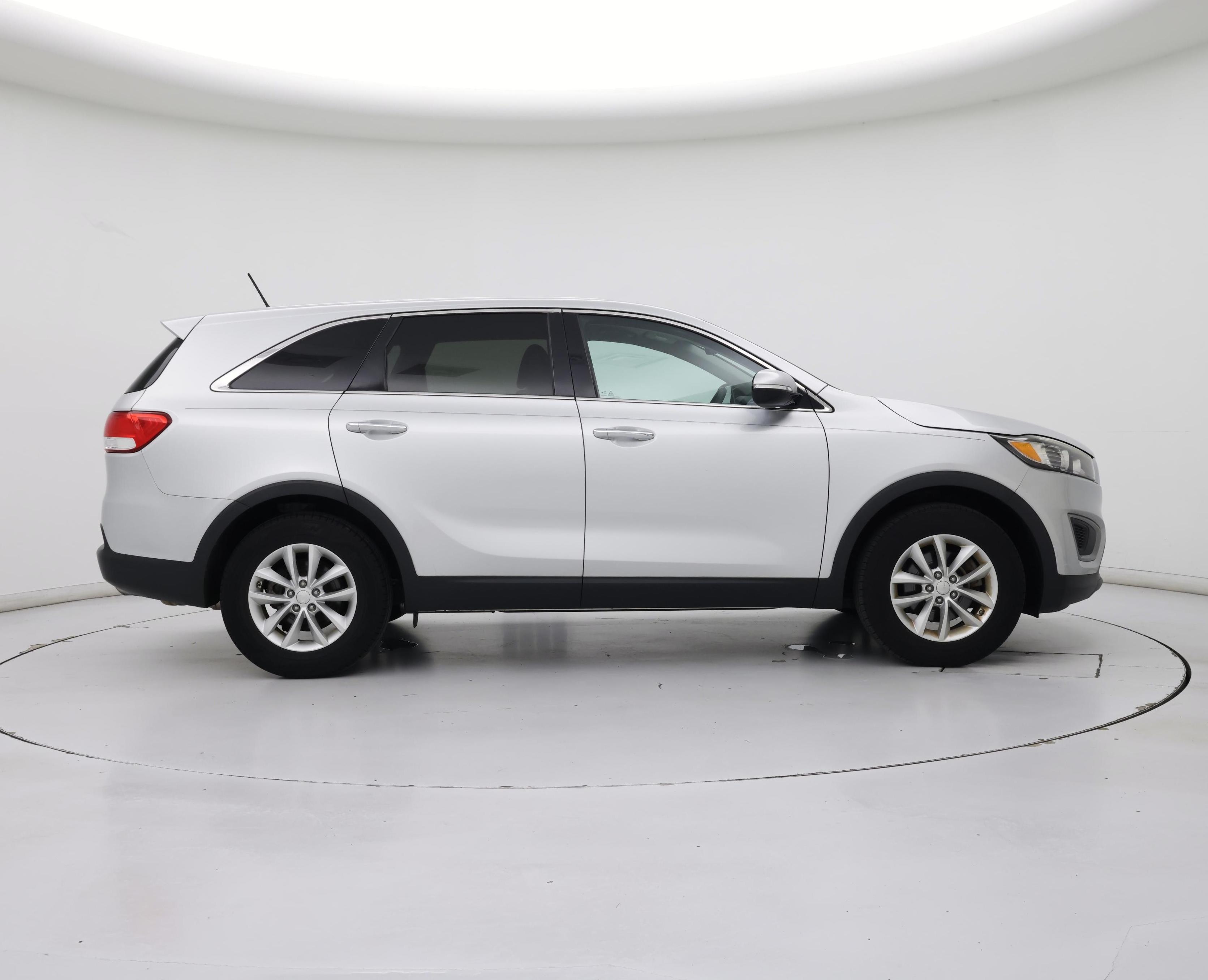 Thumbnail: 2016 Kia Sorento - 7