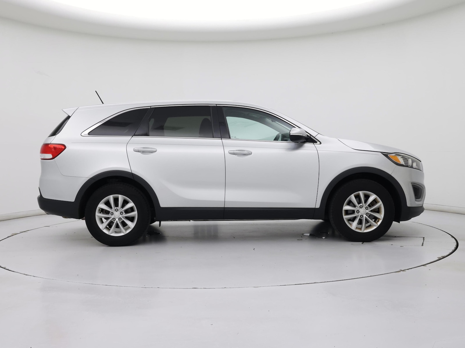 2016 Kia Sorento L - Photo 8