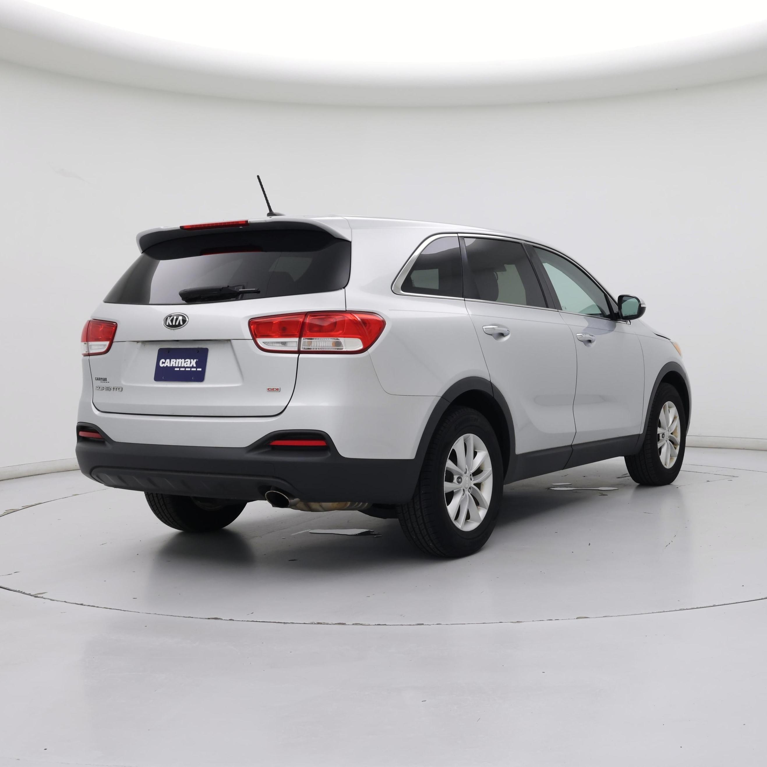 Thumbnail: 2016 Kia Sorento - 8