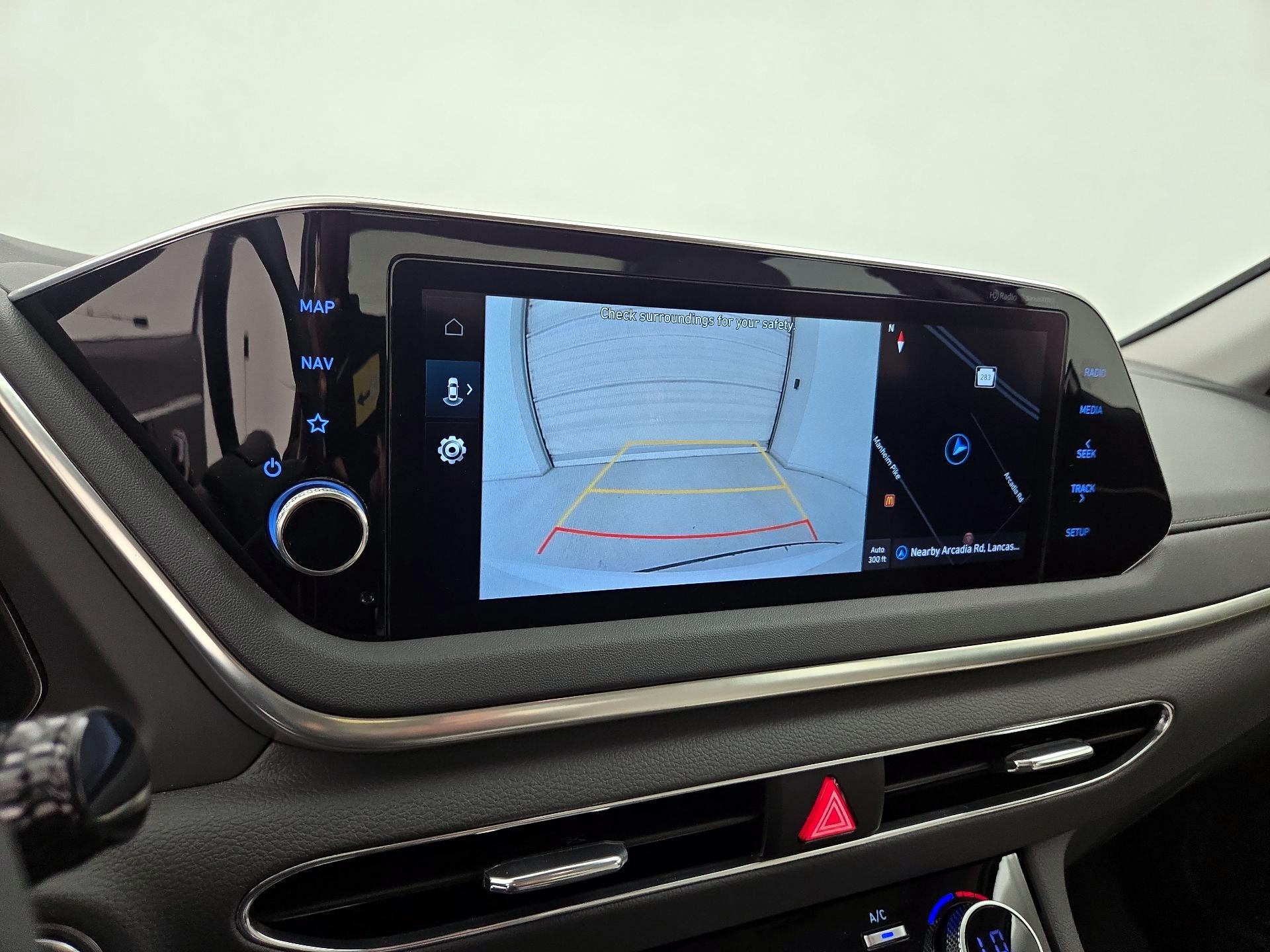 Thumbnail: 2023 Hyundai Sonata - 14