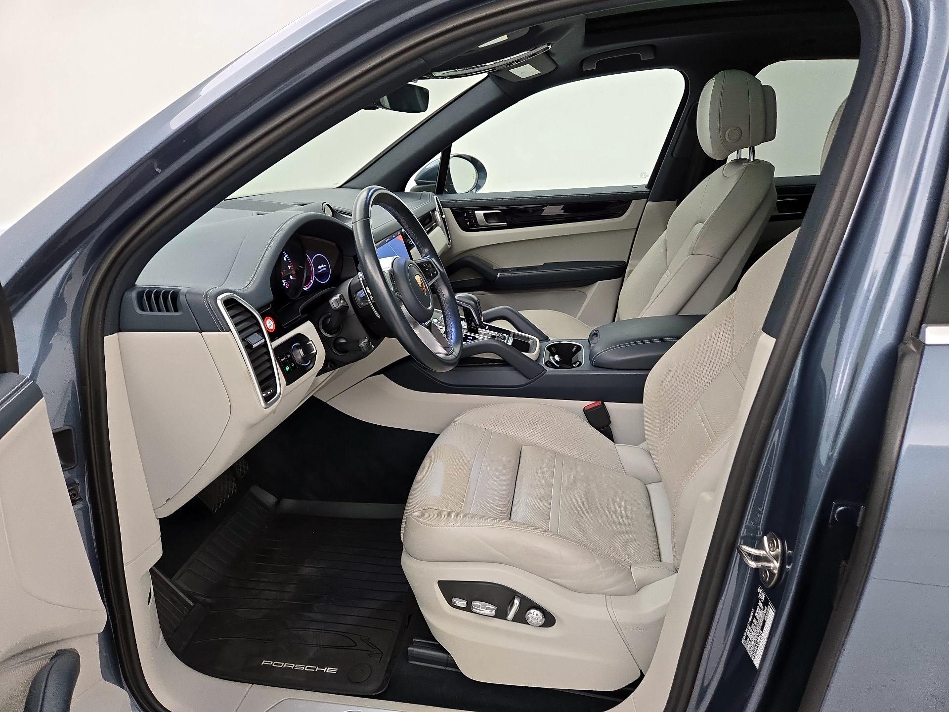 Thumbnail: 2020 Porsche Cayenne - 11
