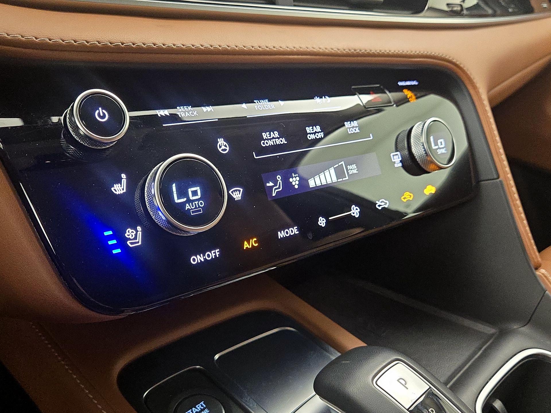 Thumbnail: 2022 INFINITI QX60 - 17