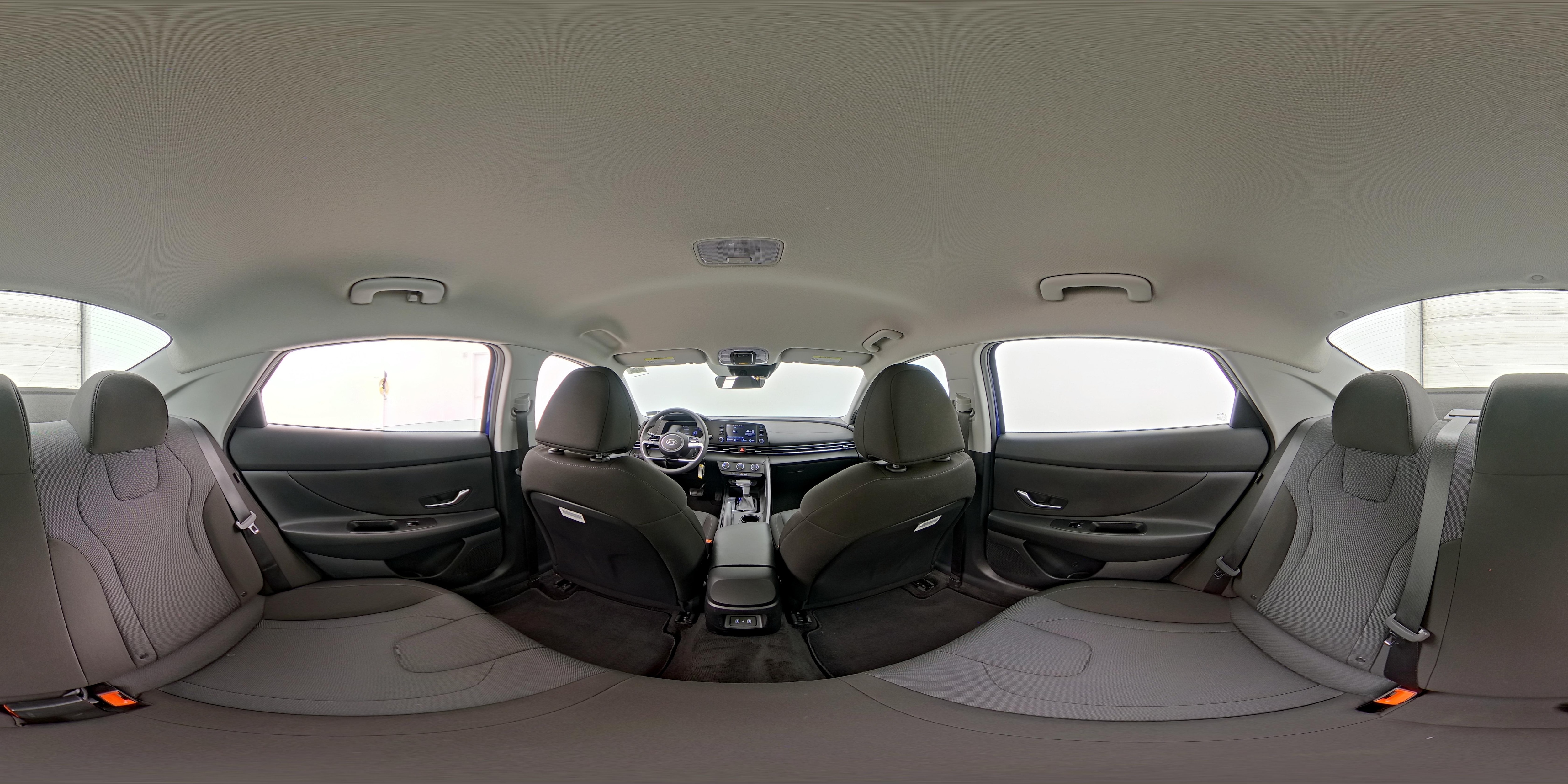 2024 Hyundai Elantra SE - Photo 25