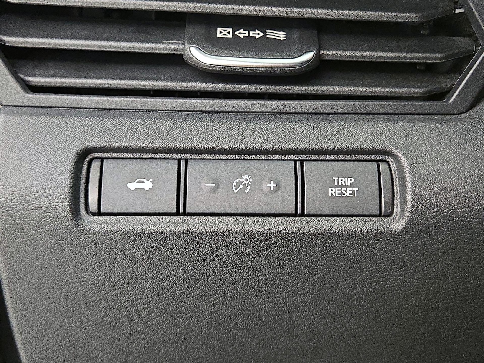 2021 Nissan Altima S - Photo 14