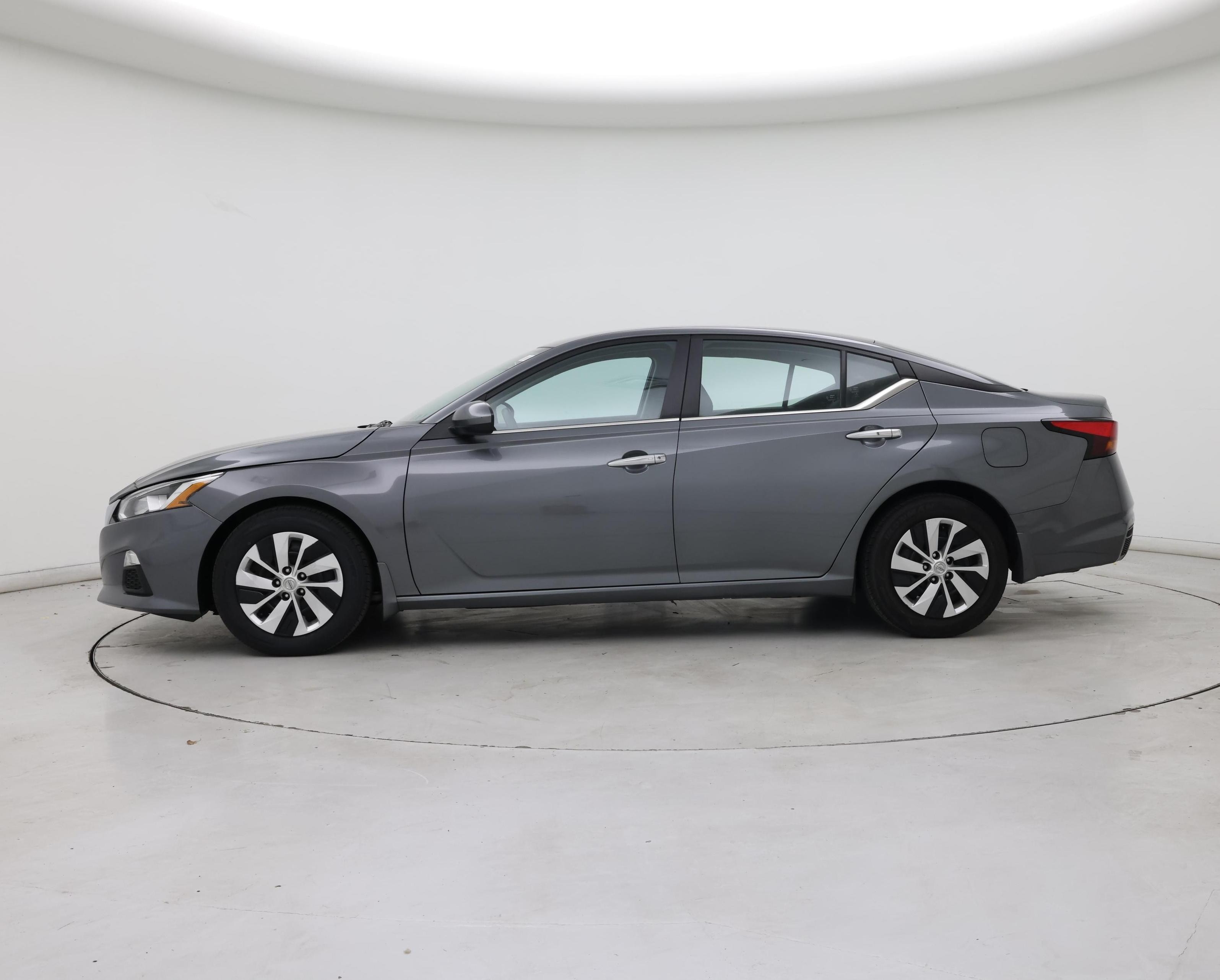 Thumbnail: 2021 Nissan Altima - 3
