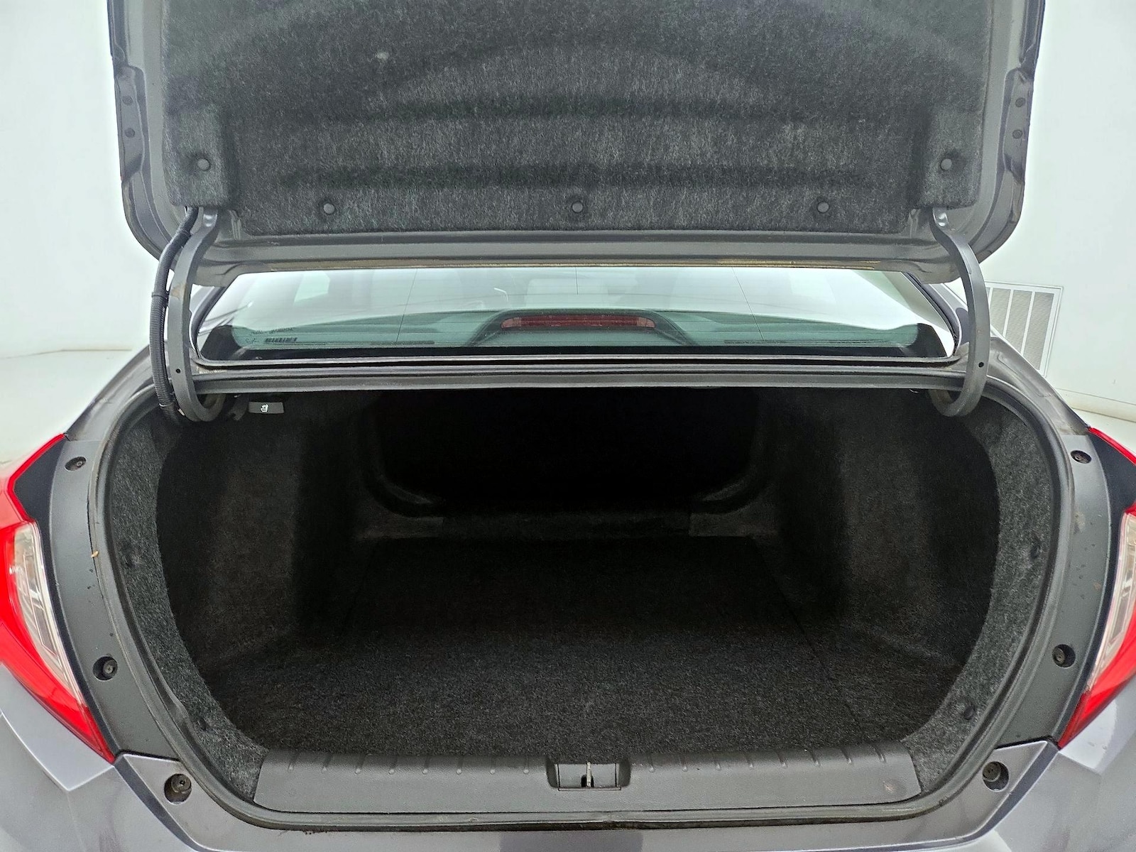 2019 Honda Civic LX - Photo 20