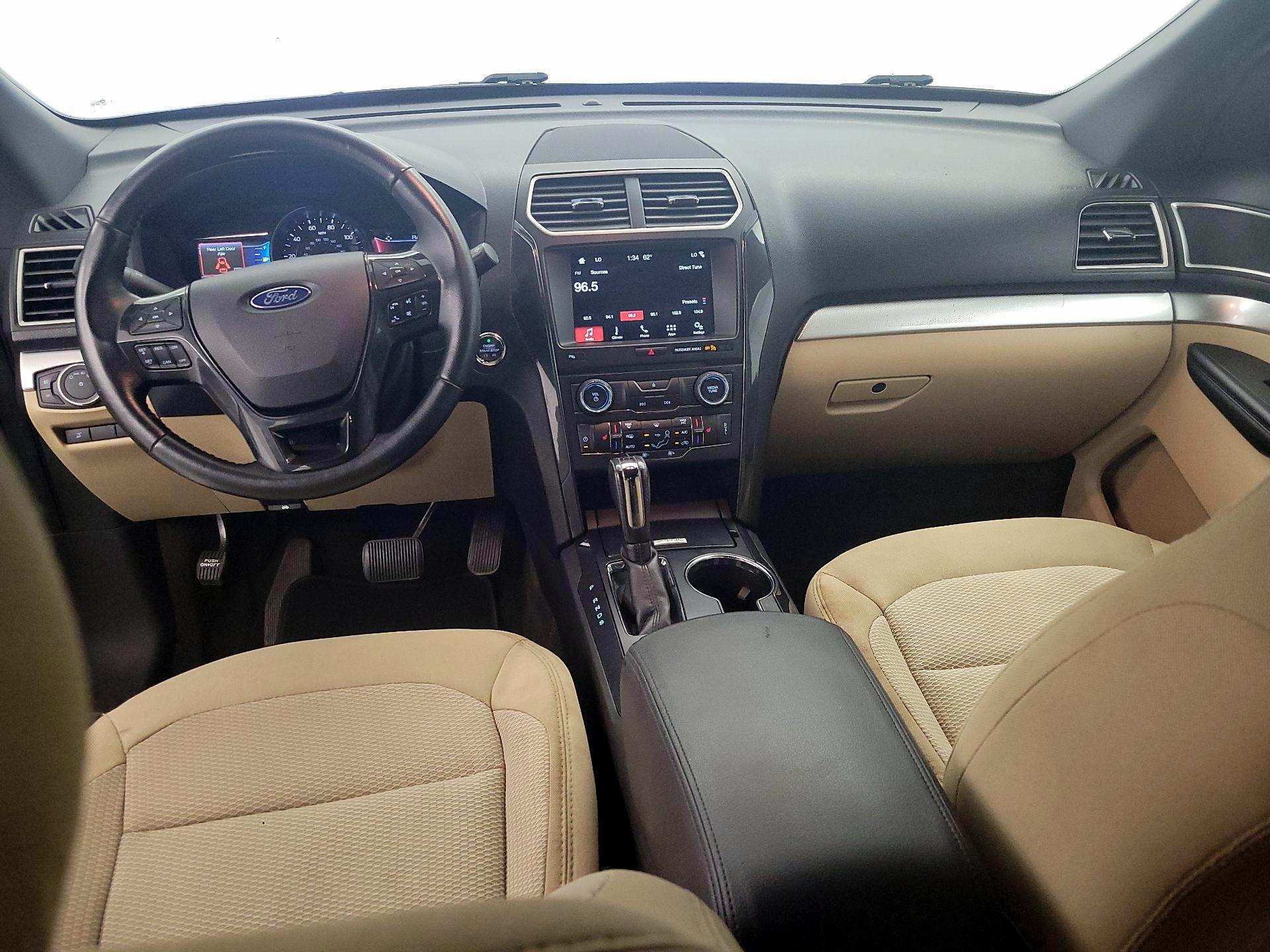 Thumbnail: 2017 Ford Explorer - 9