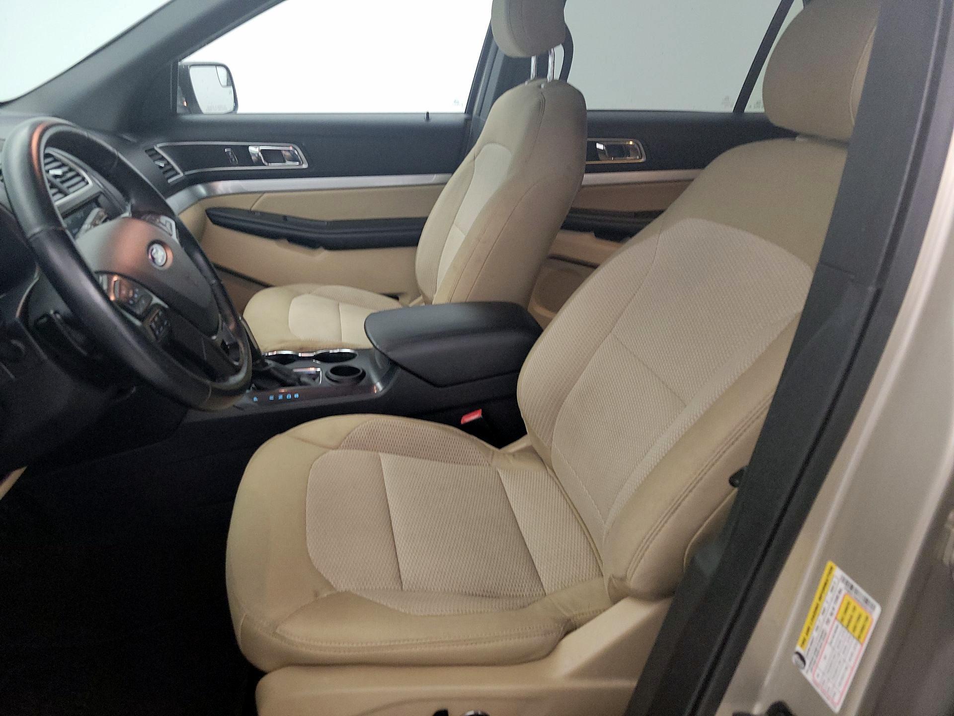 Thumbnail: 2017 Ford Explorer - 11