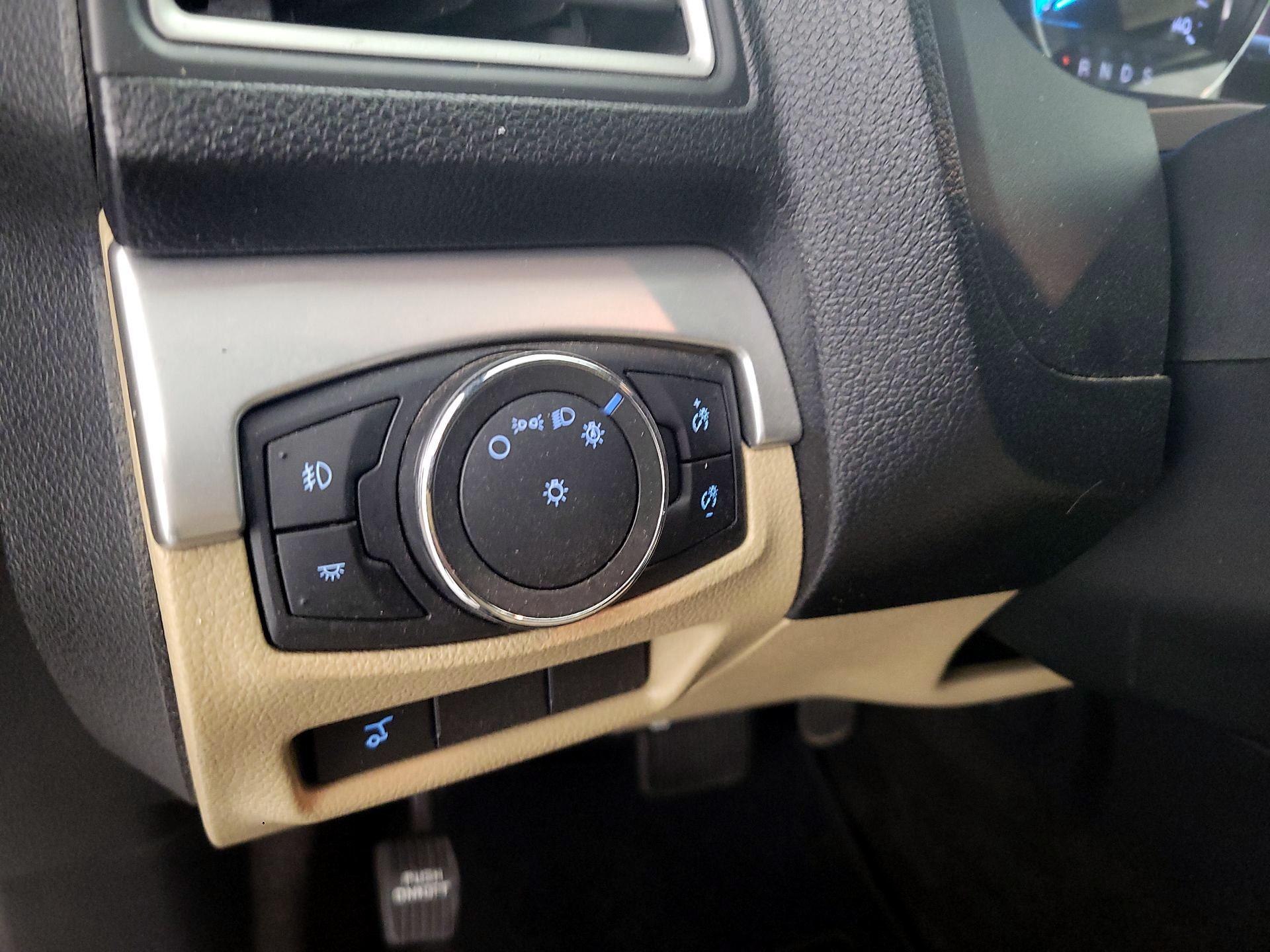Thumbnail: 2017 Ford Explorer - 13