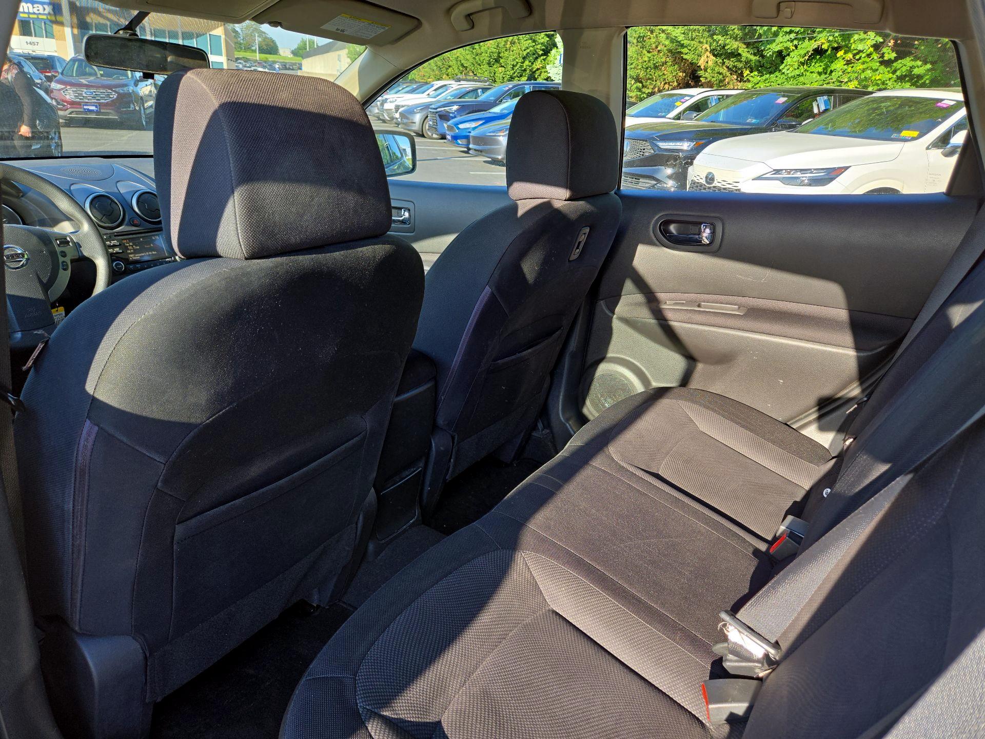 Thumbnail: 2015 Nissan Rogue - 17