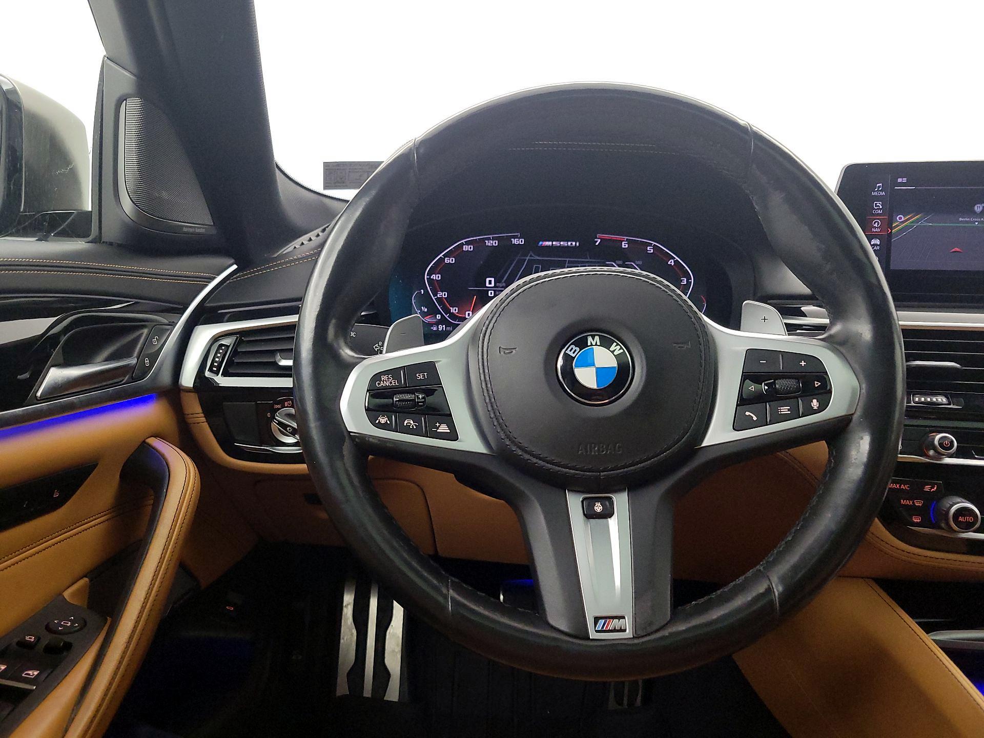 Thumbnail: 2020 BMW 5 Series - 10