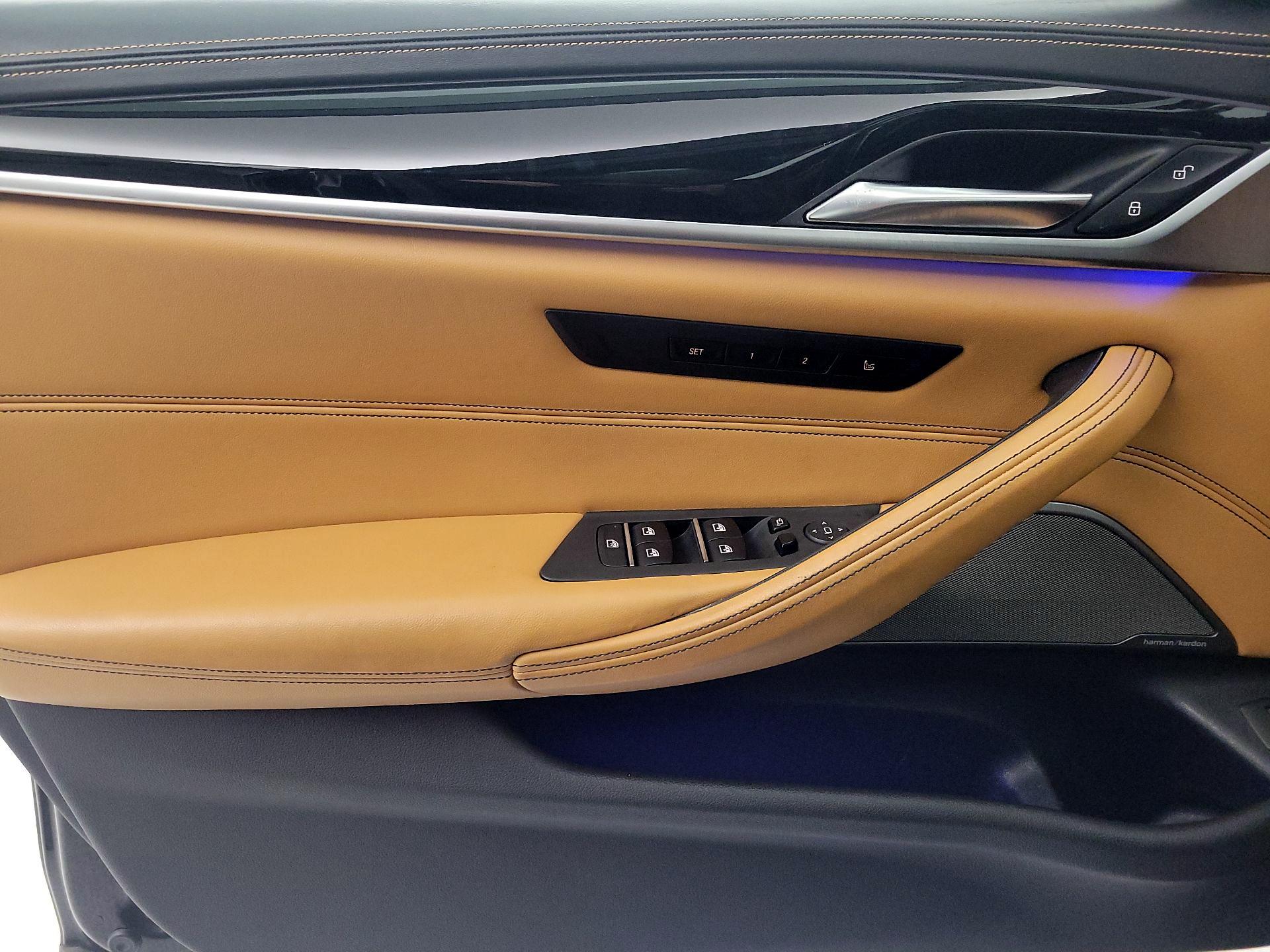 Thumbnail: 2020 BMW 5 Series - 12