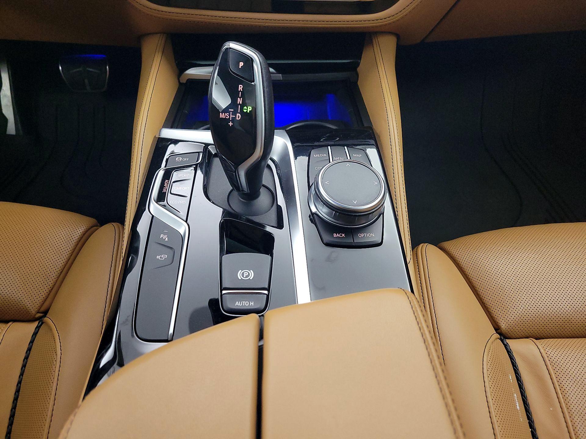 Thumbnail: 2020 BMW 5 Series - 18