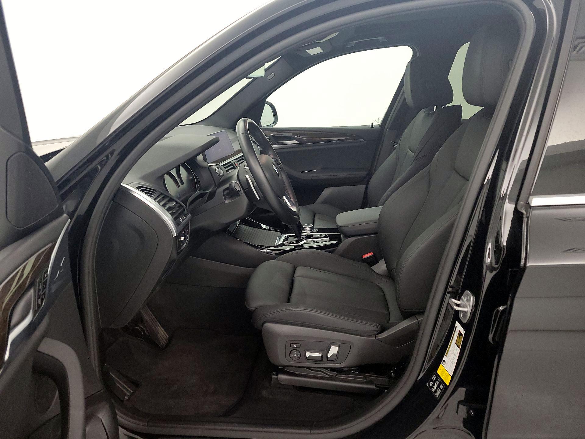 Thumbnail: 2021 BMW X3 - 11