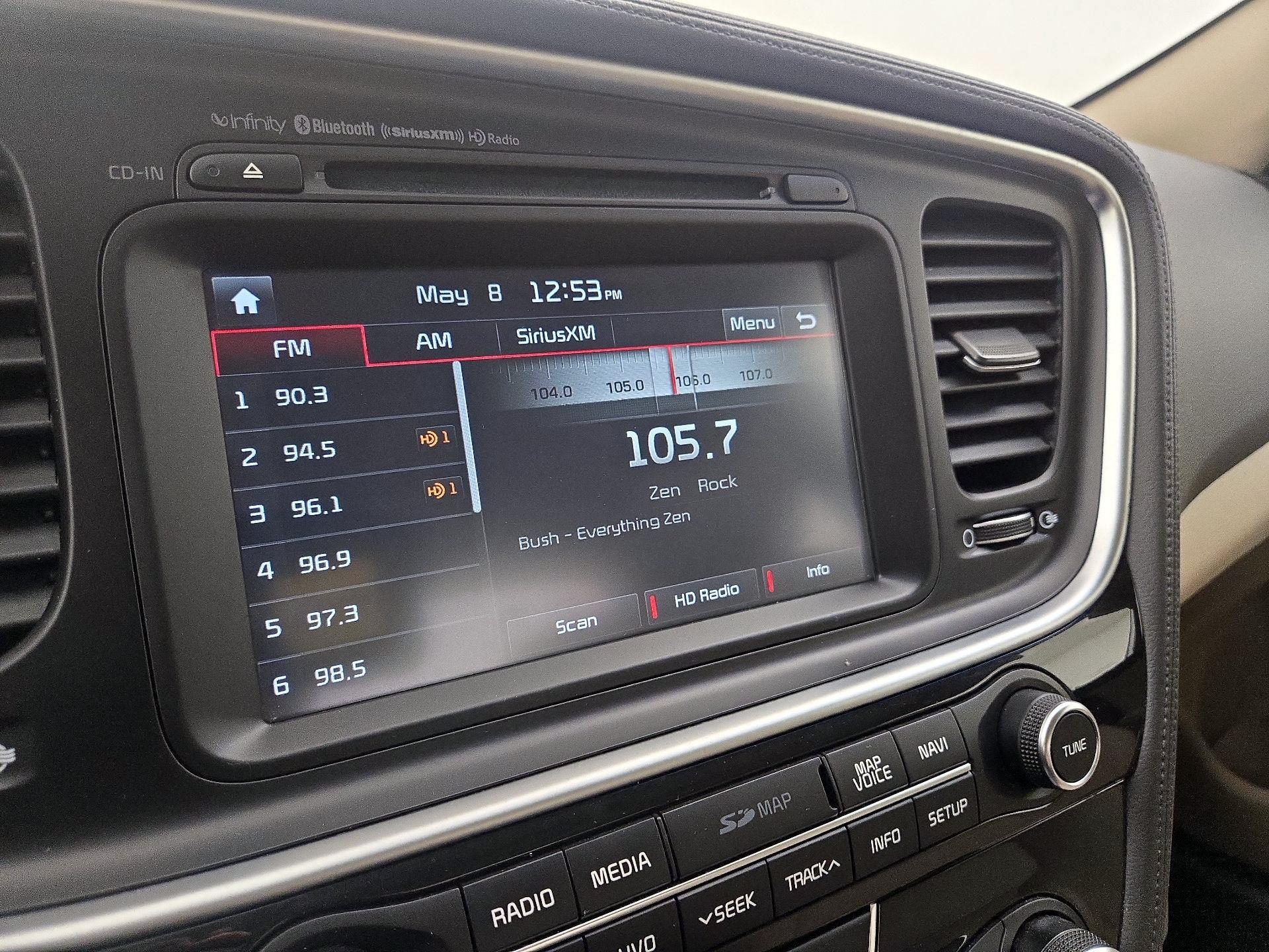 Thumbnail: 2016 Kia Optima - 16