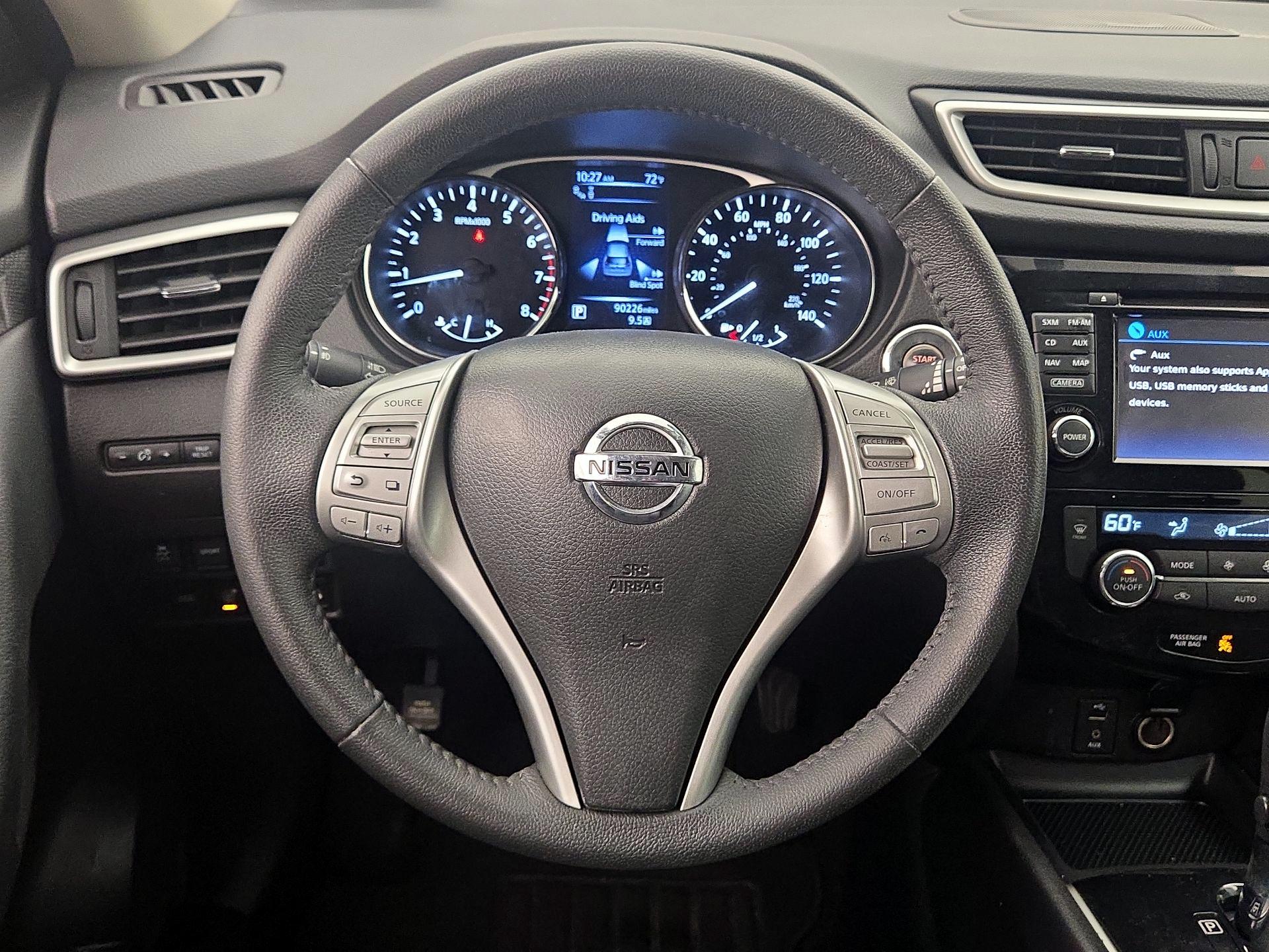Thumbnail: 2016 Nissan Rogue - 10