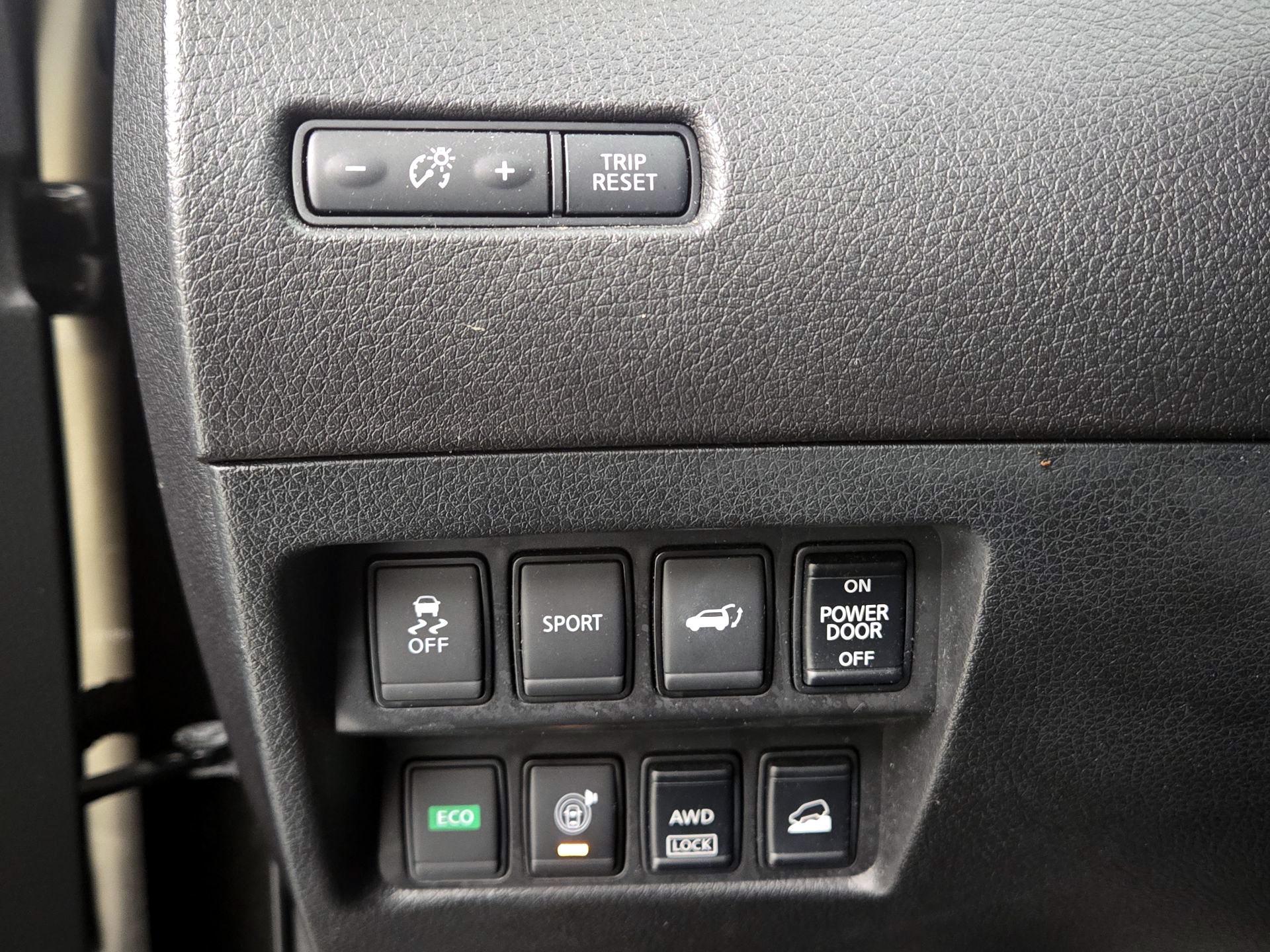 Thumbnail: 2016 Nissan Rogue - 13