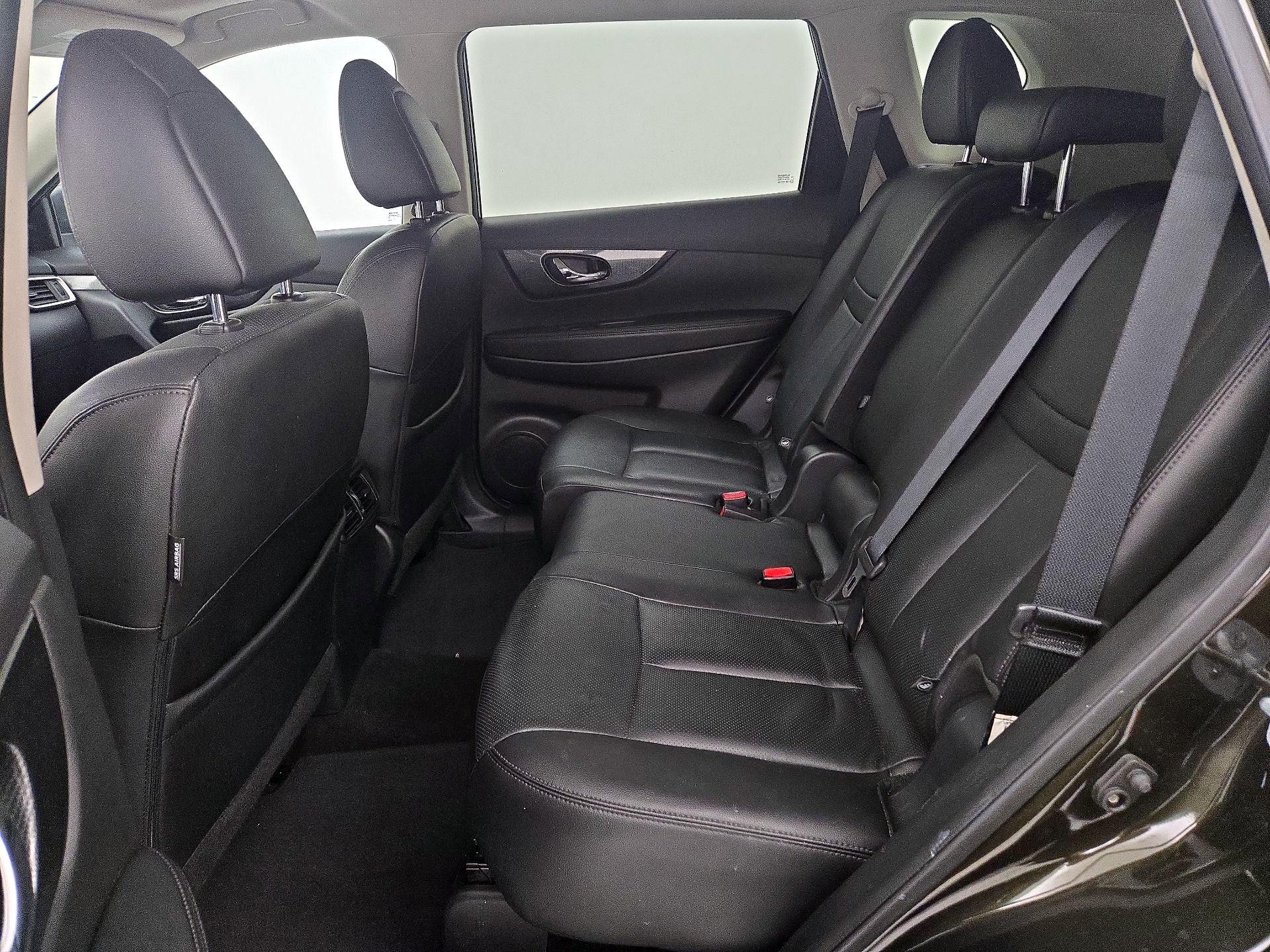Thumbnail: 2016 Nissan Rogue - 19
