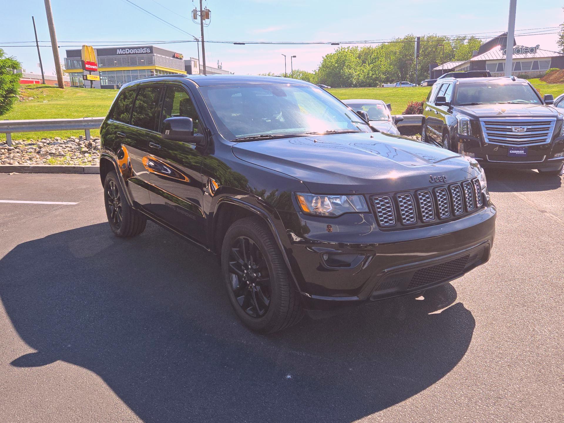 Thumbnail: 2020 Jeep Grand Cherokee - 1