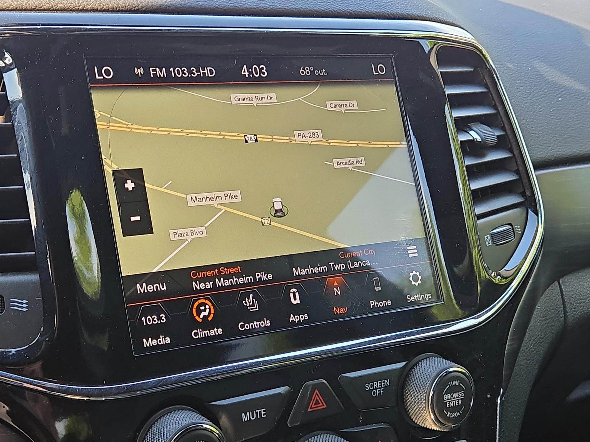 Thumbnail: 2020 Jeep Grand Cherokee - 12