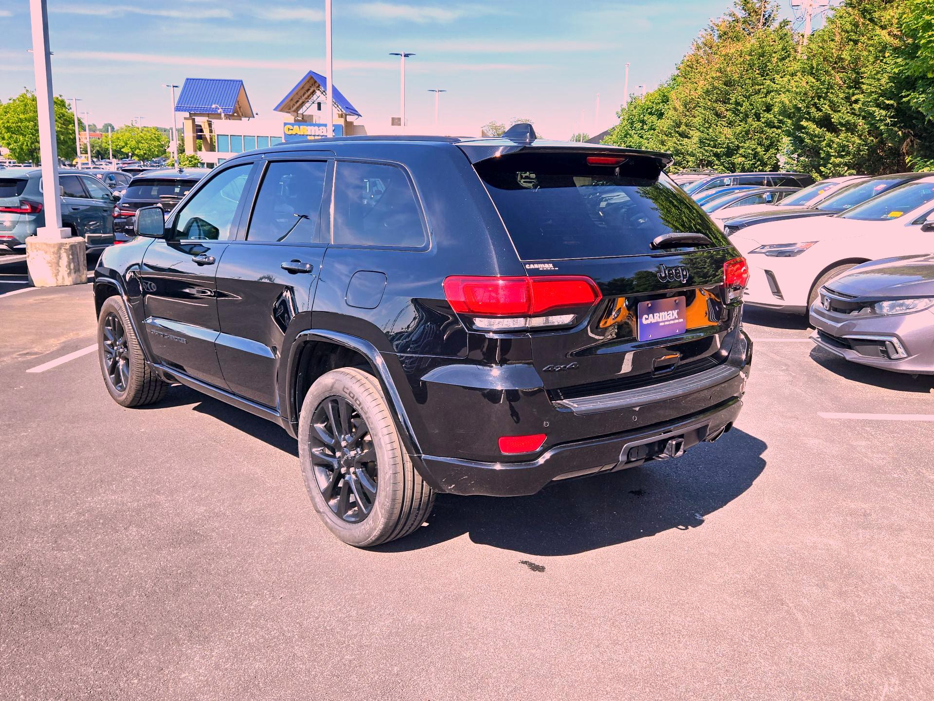 Thumbnail: 2020 Jeep Grand Cherokee - 7