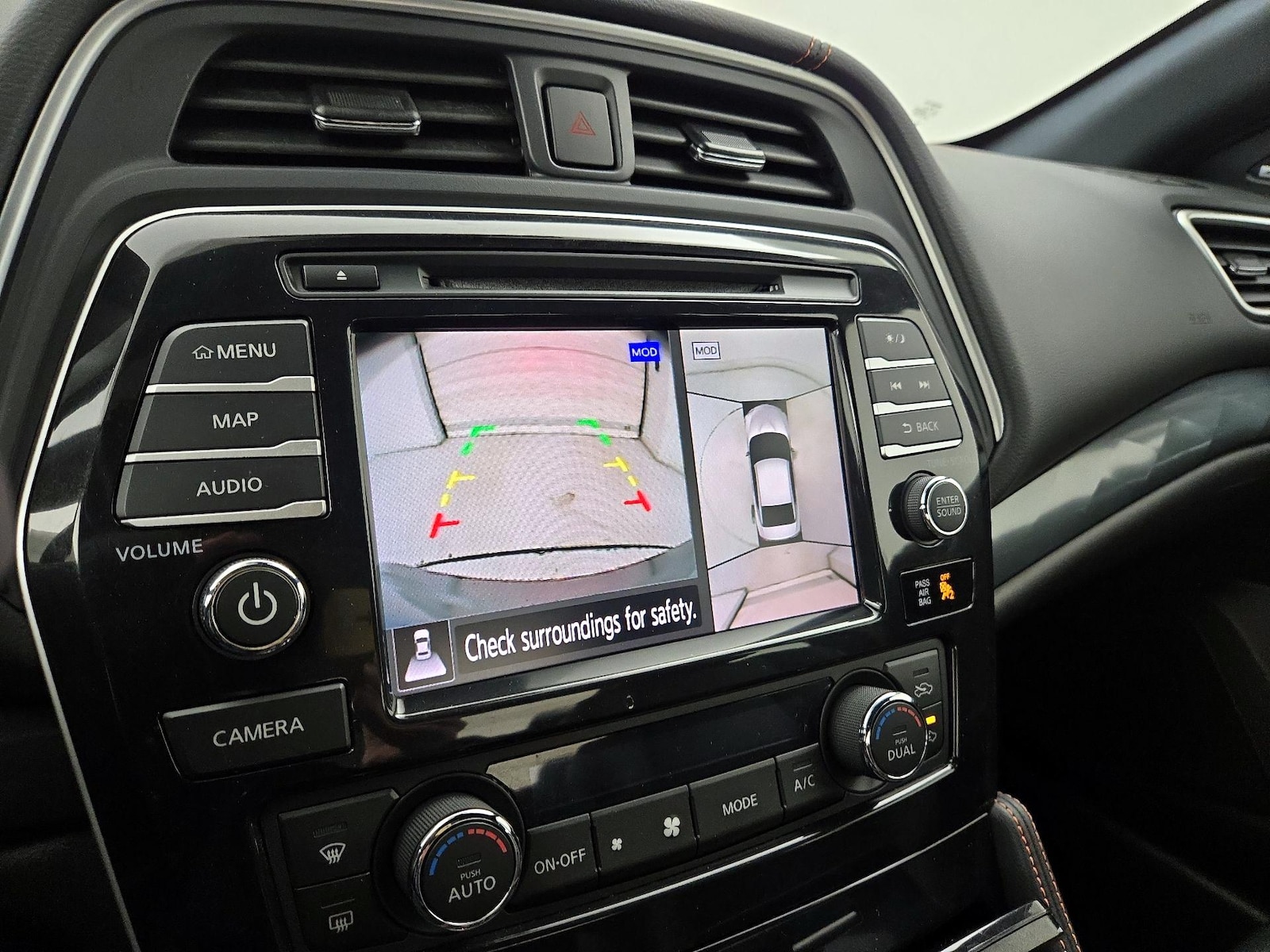 2019 Nissan Maxima SR - Photo 16