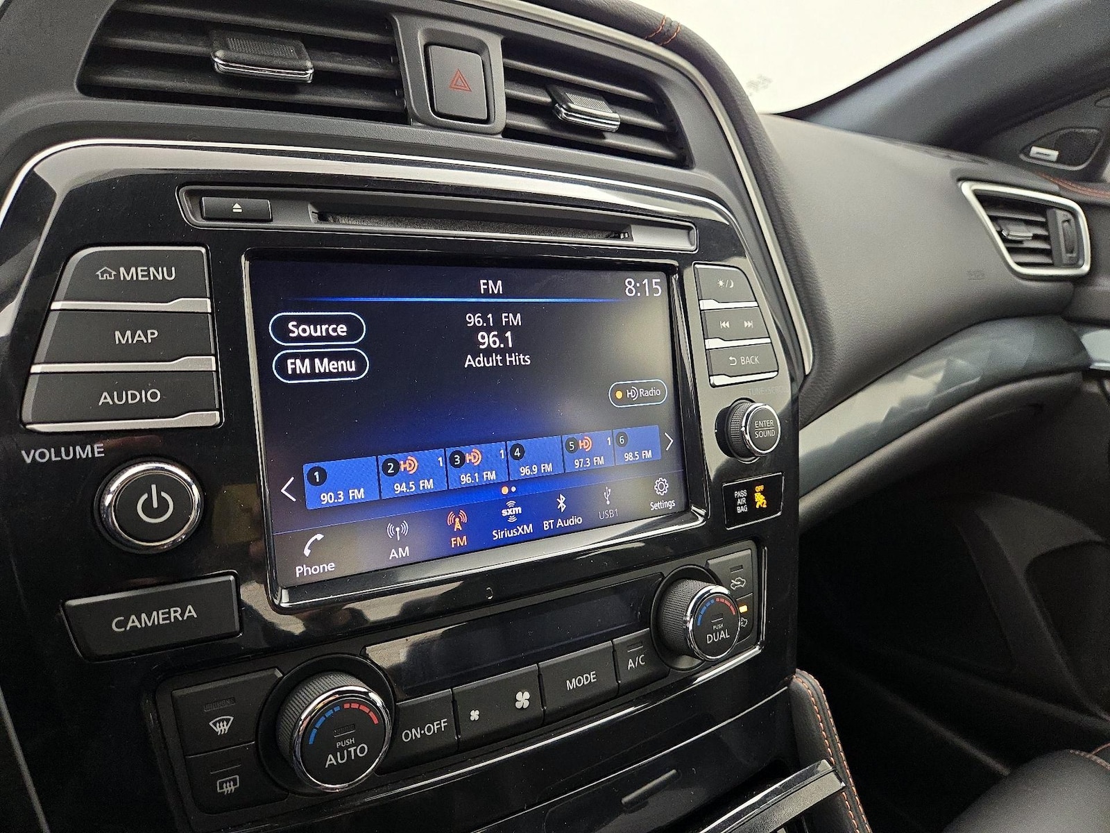 2019 Nissan Maxima SR - Photo 17