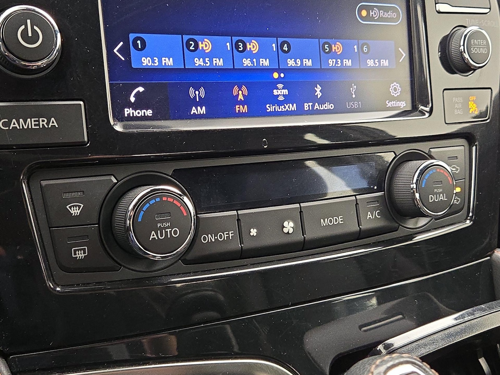 2019 Nissan Maxima SR - Photo 18