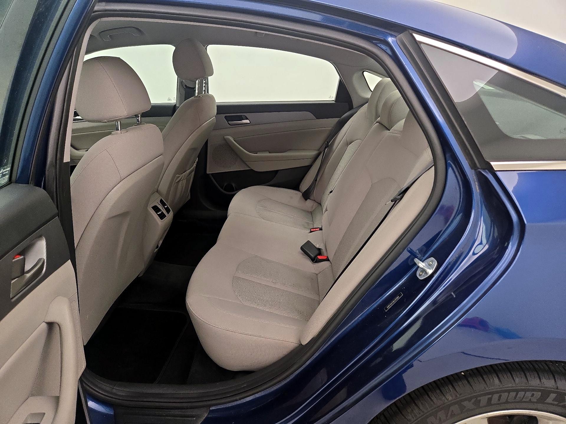 Thumbnail: 2019 Hyundai Sonata - 19