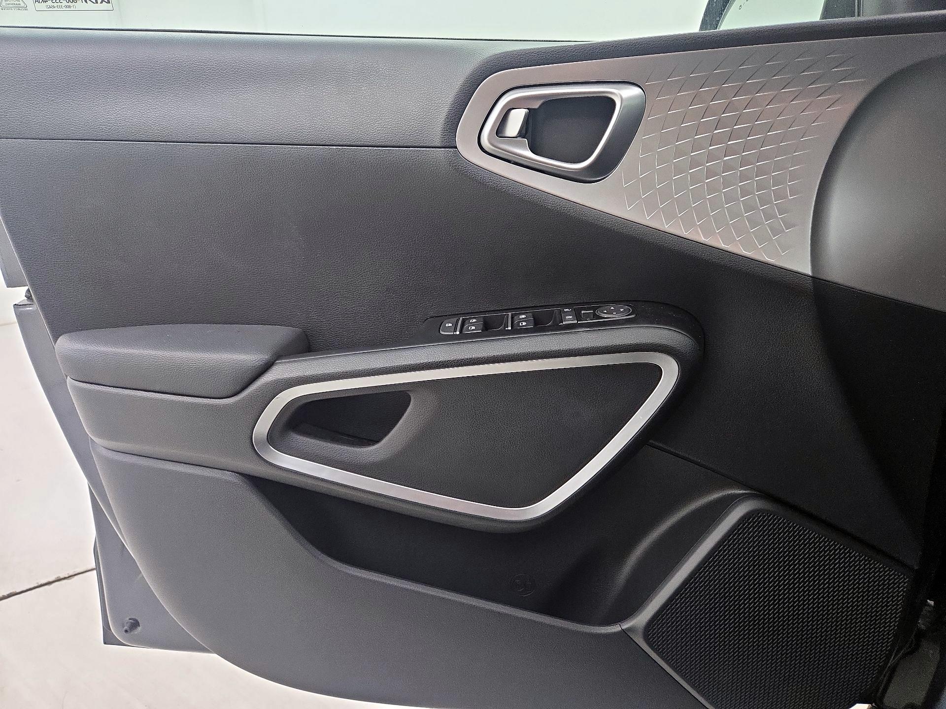 Thumbnail: 2023 Kia Soul - 12