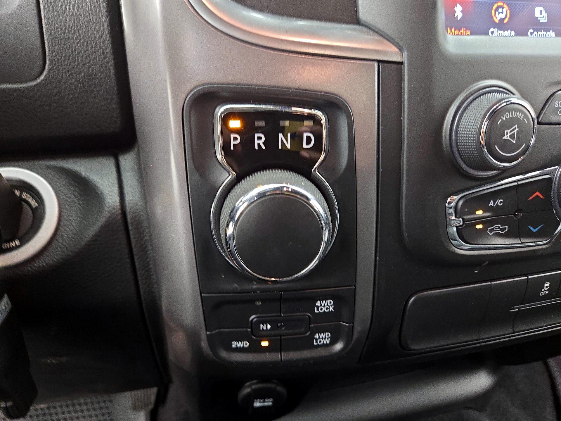 Thumbnail: 2021 RAM 1500 Classic - 17