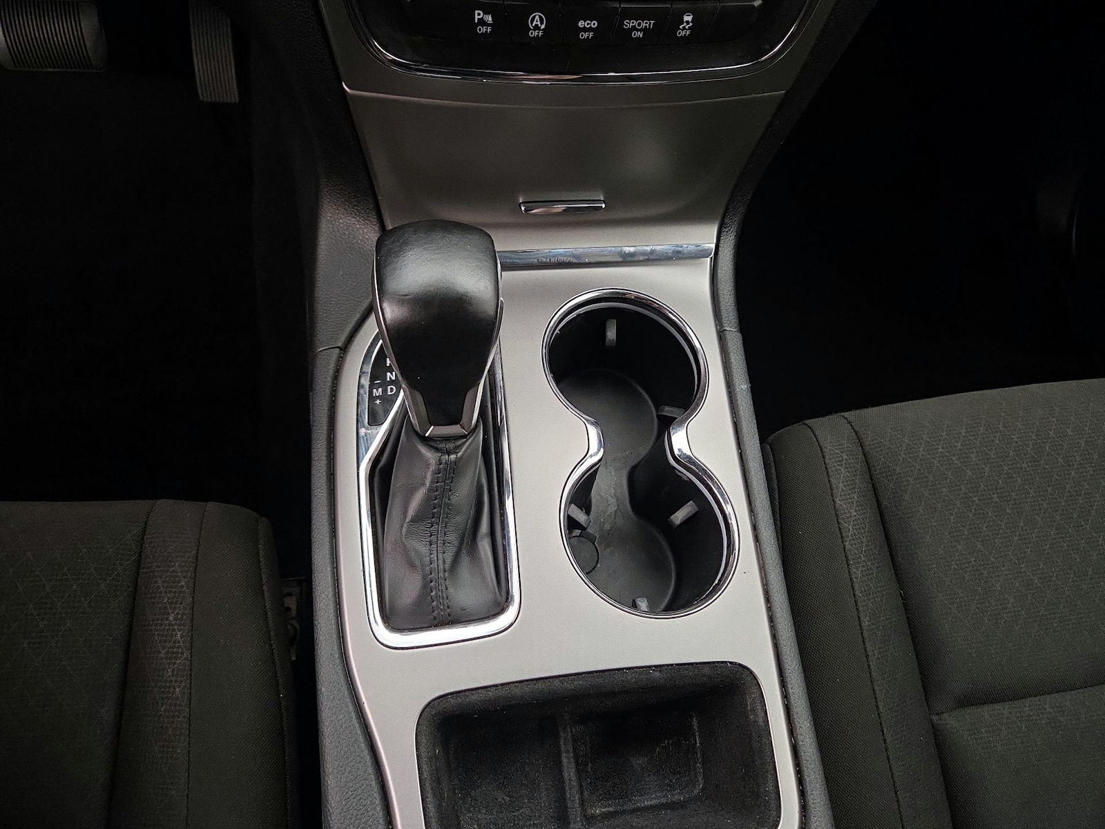 2020 Jeep Grand Cherokee Laredo E - Photo 18