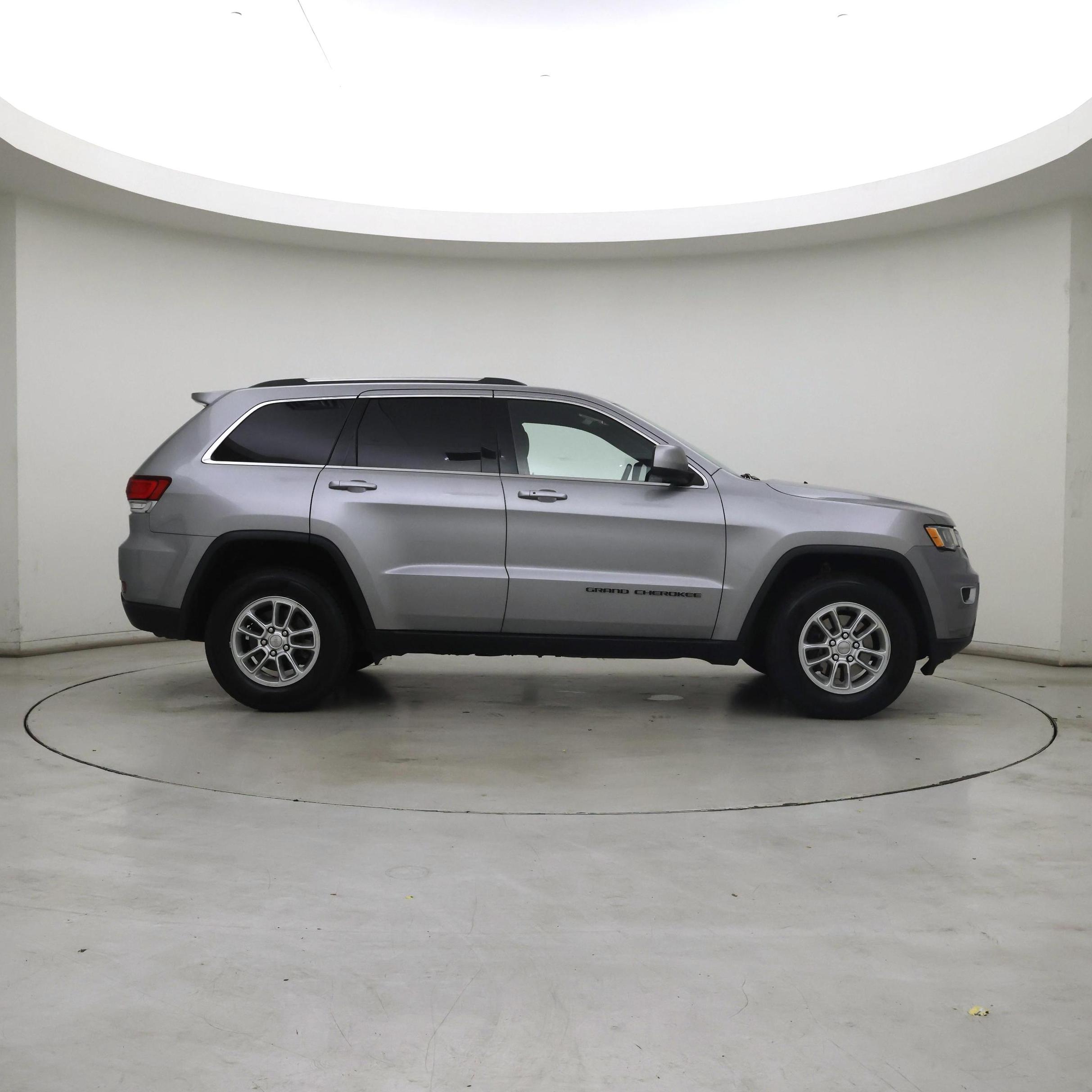 Thumbnail: 2020 Jeep Grand Cherokee - 7