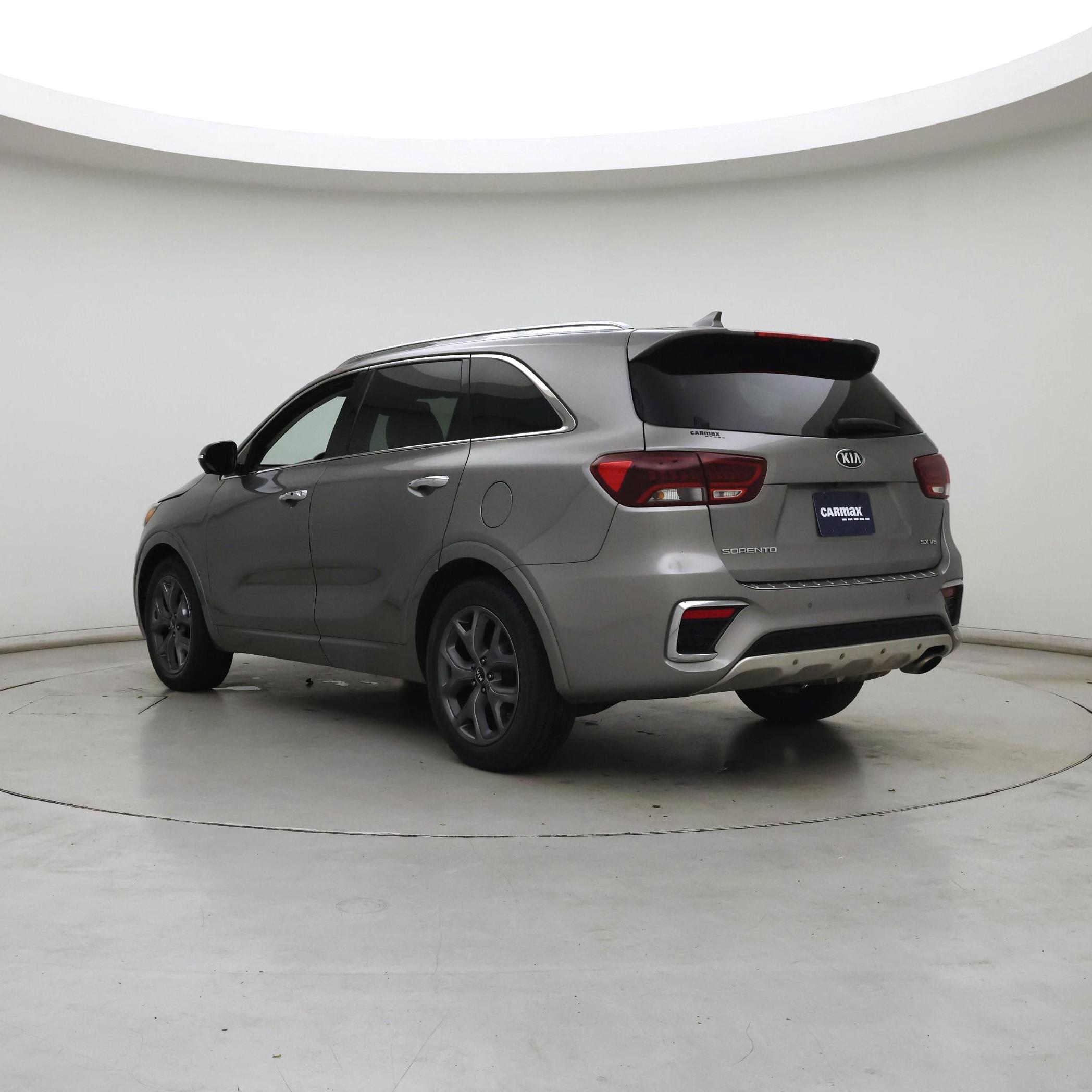 Thumbnail: 2019 Kia Sorento - 2