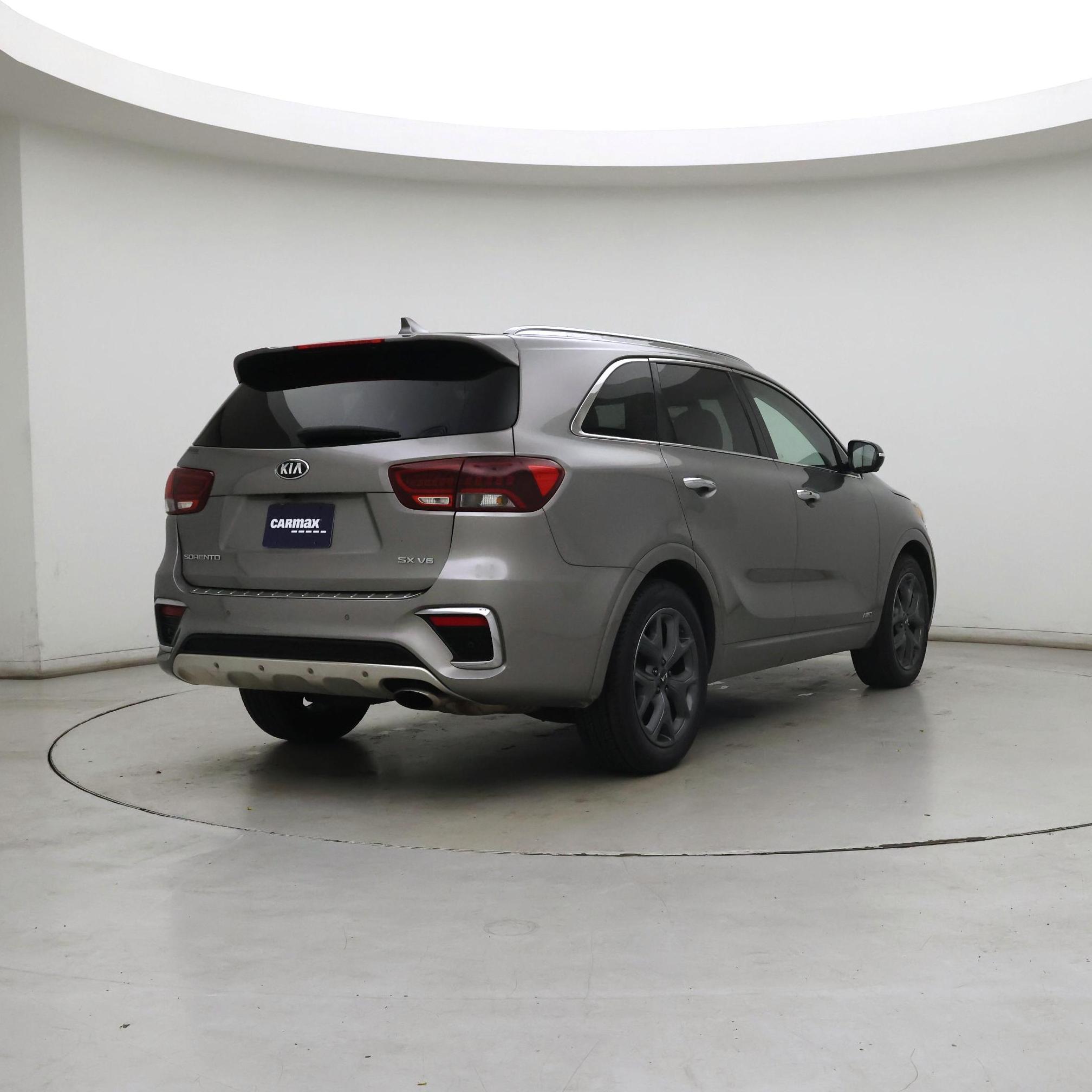 Thumbnail: 2019 Kia Sorento - 8