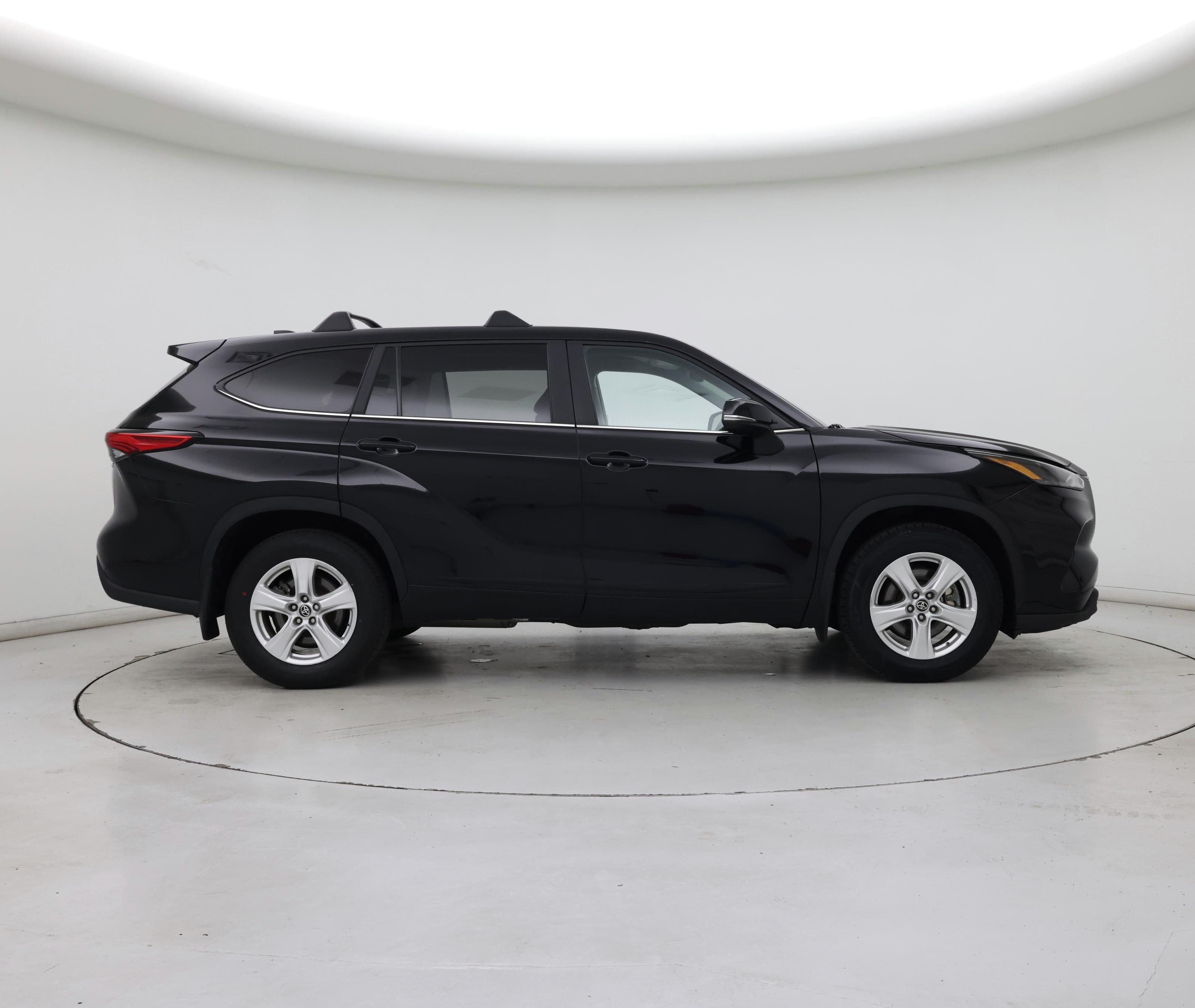 Thumbnail: 2023 Toyota Highlander - 7