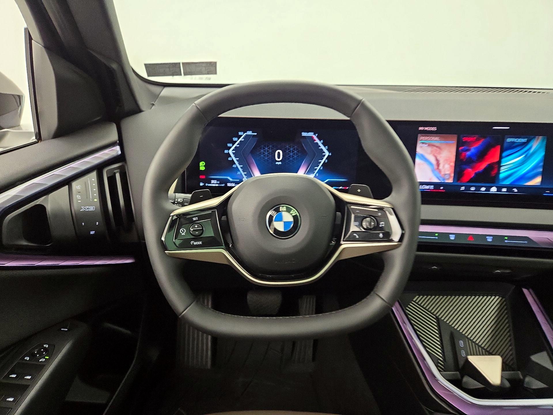 Thumbnail: 2025 BMW X3 - 10