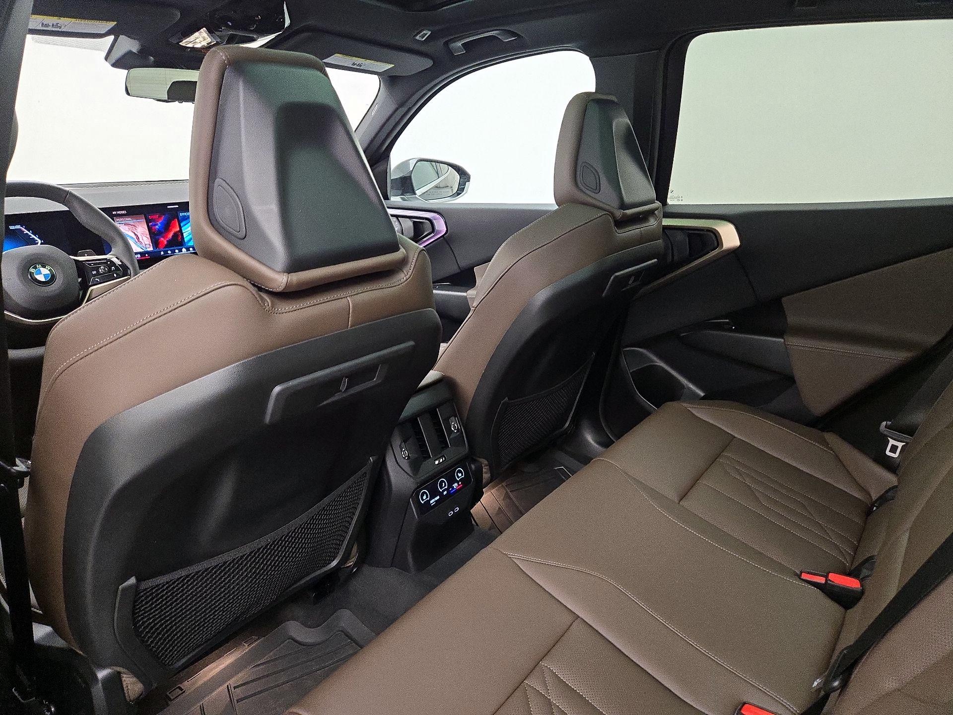 Thumbnail: 2025 BMW X3 - 19