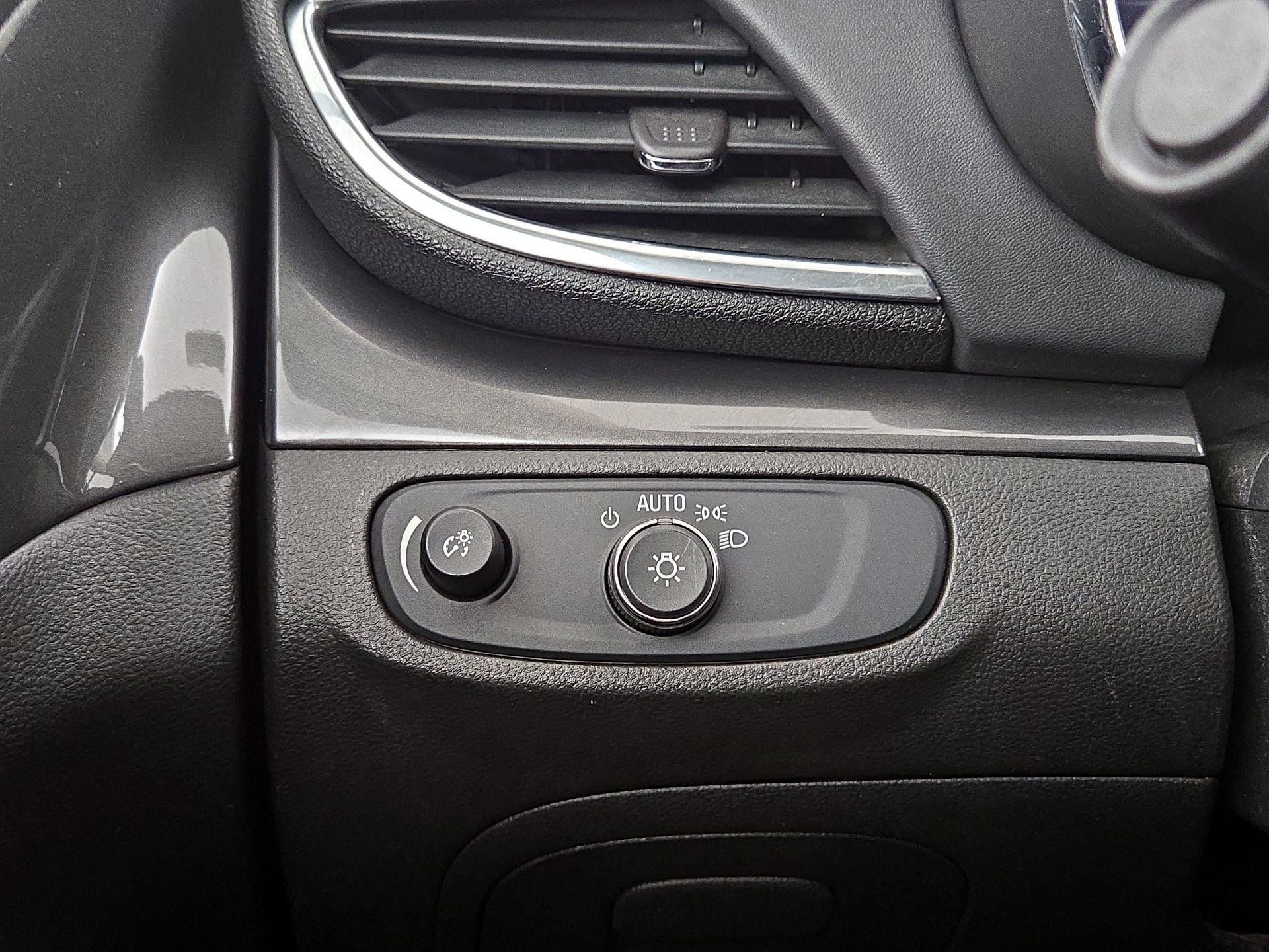 Thumbnail: 2017 Buick Encore - 13