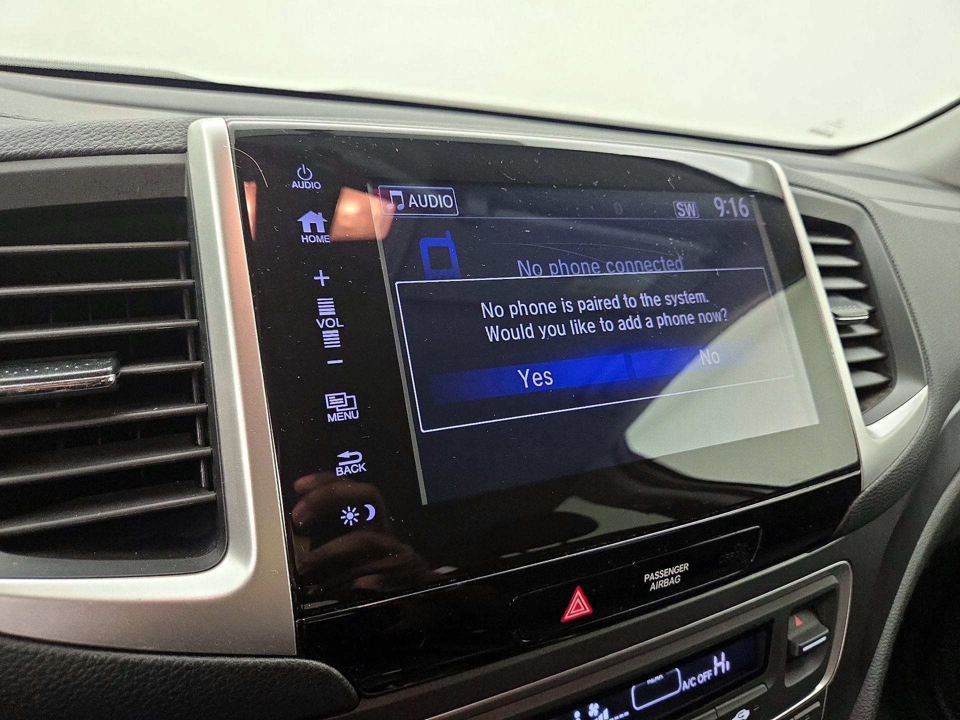 Thumbnail: 2017 Honda Pilot - 15