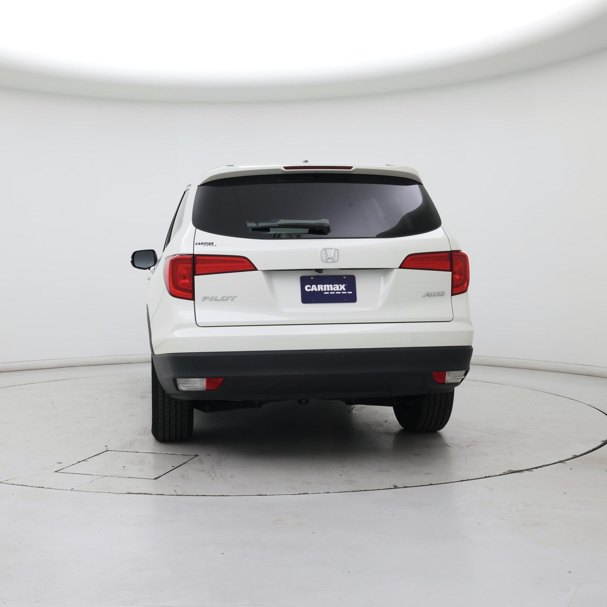 Thumbnail: 2017 Honda Pilot - 6